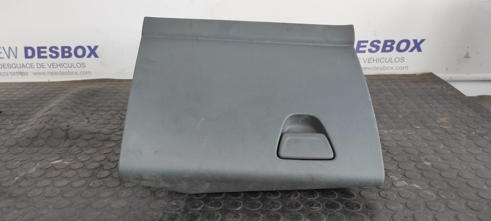 Recambio de GUANTERA para FORD GRAND C-MAX Titanium UFDB referencia OEM IAM AM51R06044CBW   - BLANCO