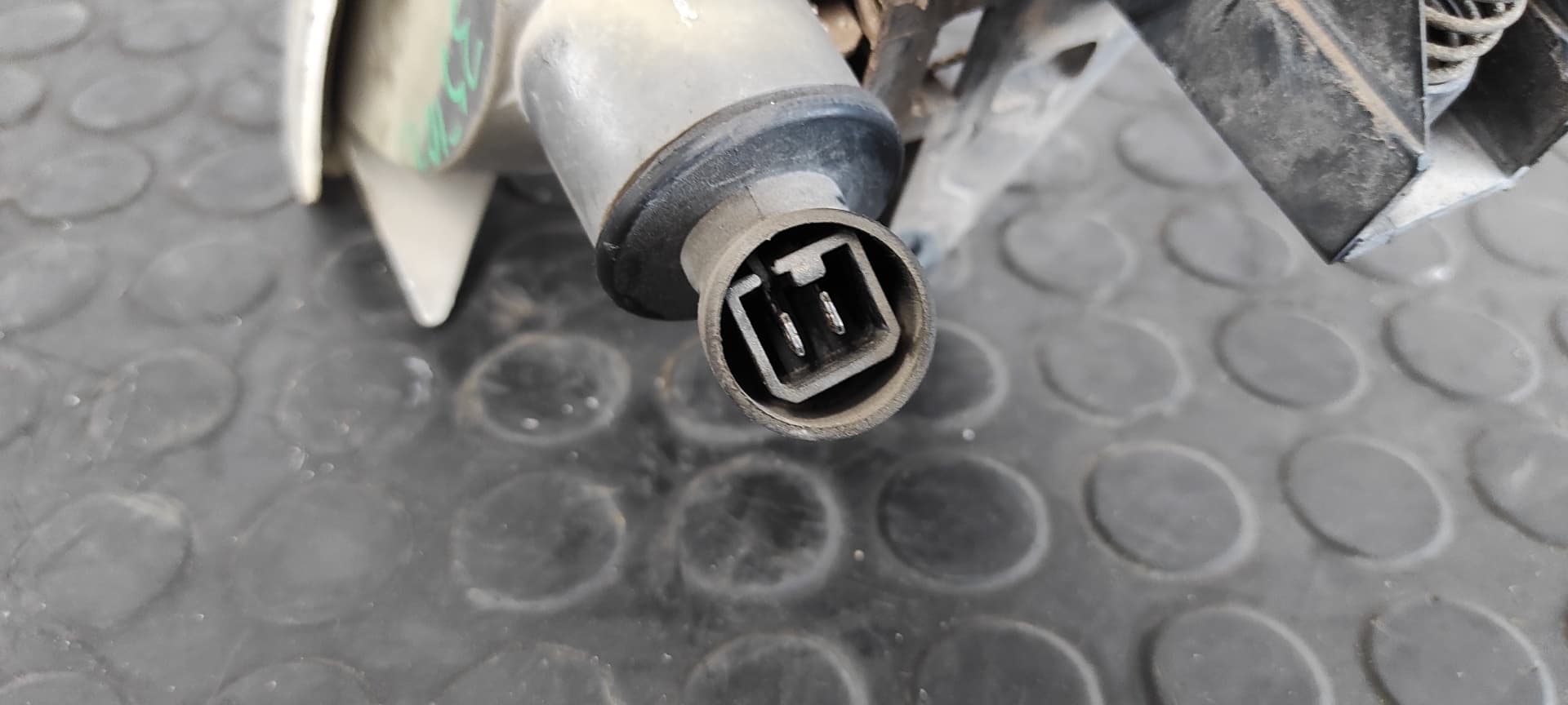 Recambio de PILOTO DELANTERO IZQUIERDO para PEUGEOT 205 BERLINA XAD / XAD Multi 1G1E referencia OEM IAM 085501506   - BLANCO 6
