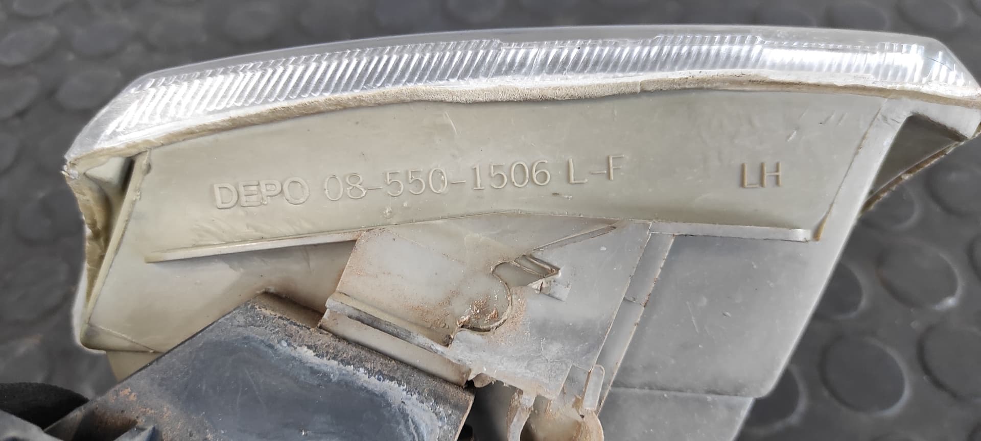 Recambio de PILOTO DELANTERO IZQUIERDO para PEUGEOT 205 BERLINA XAD / XAD Multi 1G1E referencia OEM IAM 085501506   - BLANCO 2