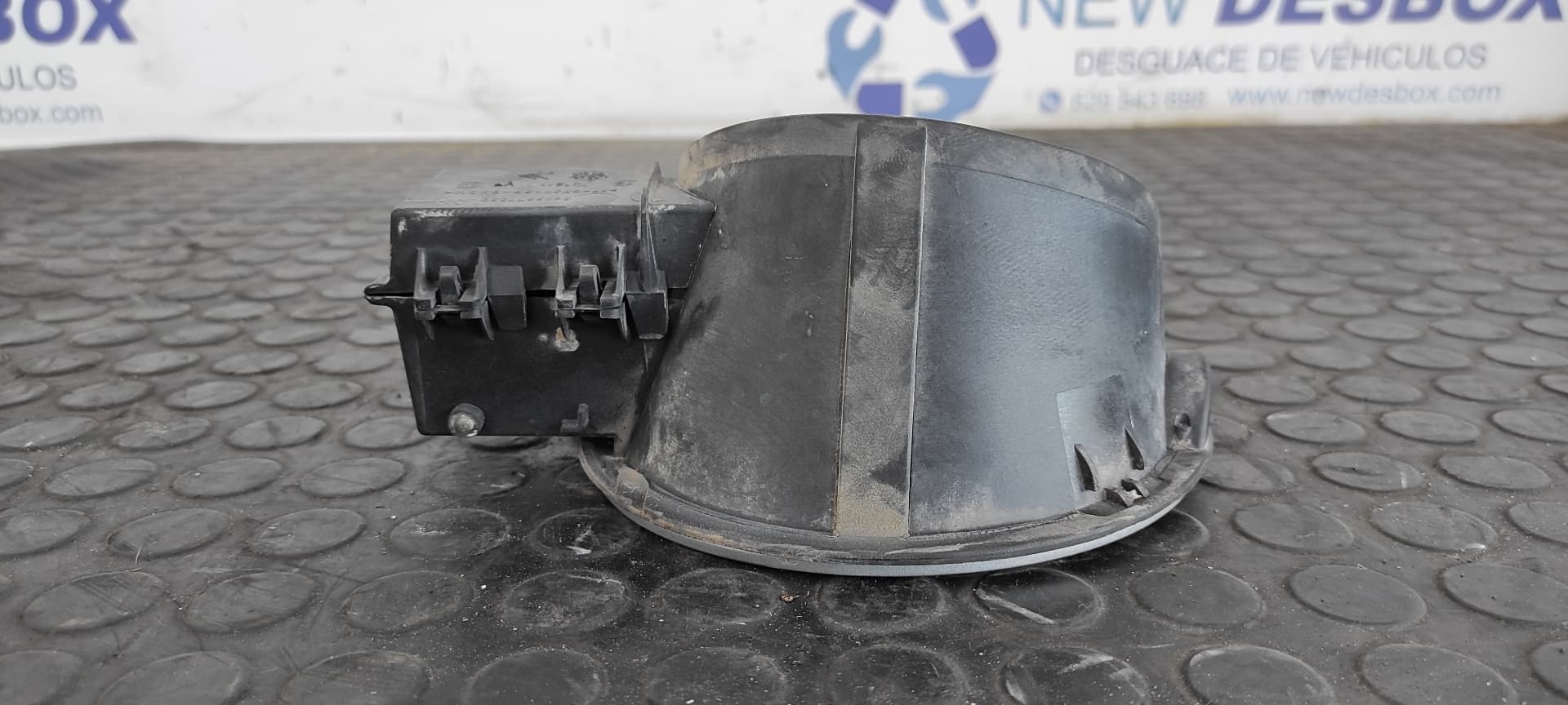 Recambio de TAPA EXTERIOR COMBUSTIBLE para CITROEN C2 by Loeb NFU referencia OEM IAM 9640039180   - PLATA 3