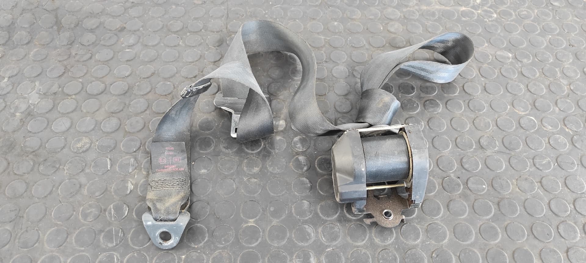 Recambio de CINTURON TRASERO IZQUIERDO para CITROEN C2 by Loeb NFU referencia OEM IAM 96422204XX   - PLATA
