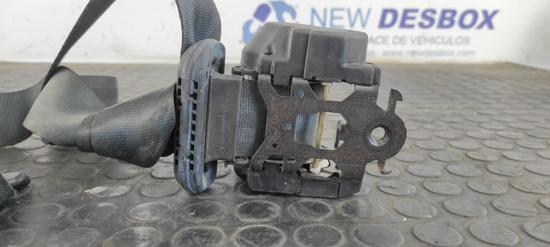 Recambio de CINTURON TRASERO IZQUIERDO para CITROEN C2 by Loeb NFU referencia OEM IAM 96422204XX   - PLATA 2