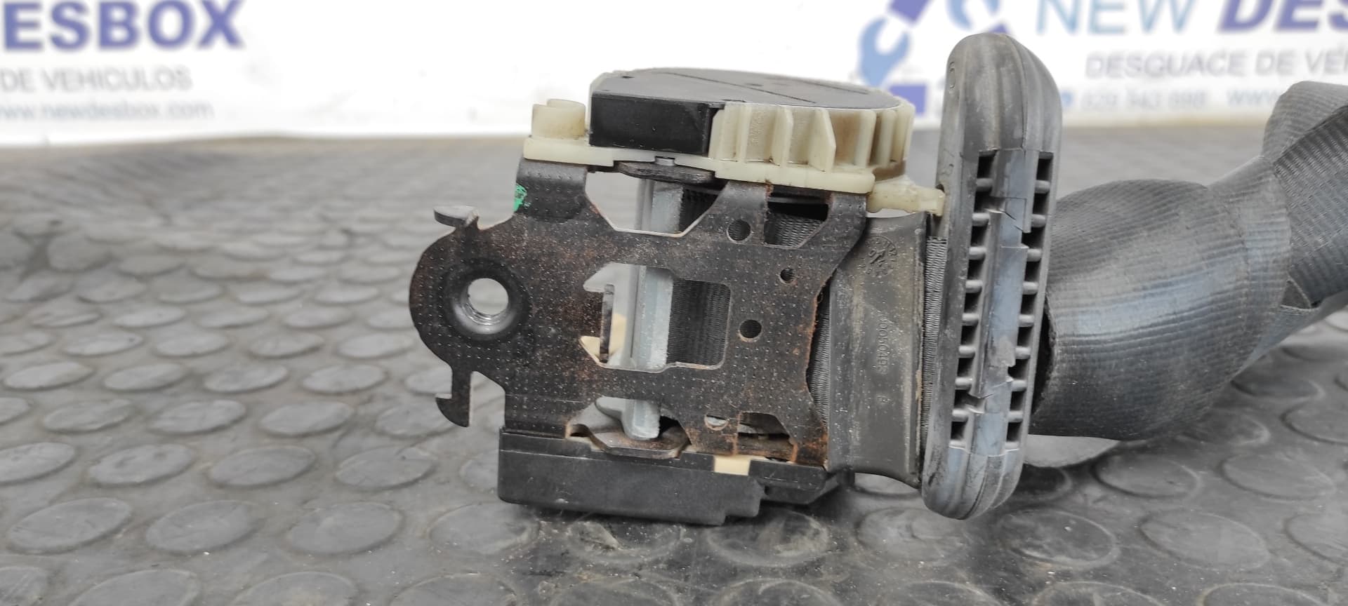 Recambio de CINTURON DELANTERO DERECHO para CITROEN C2 by Loeb NFU referencia OEM IAM 96422196XX   - PLATA 3