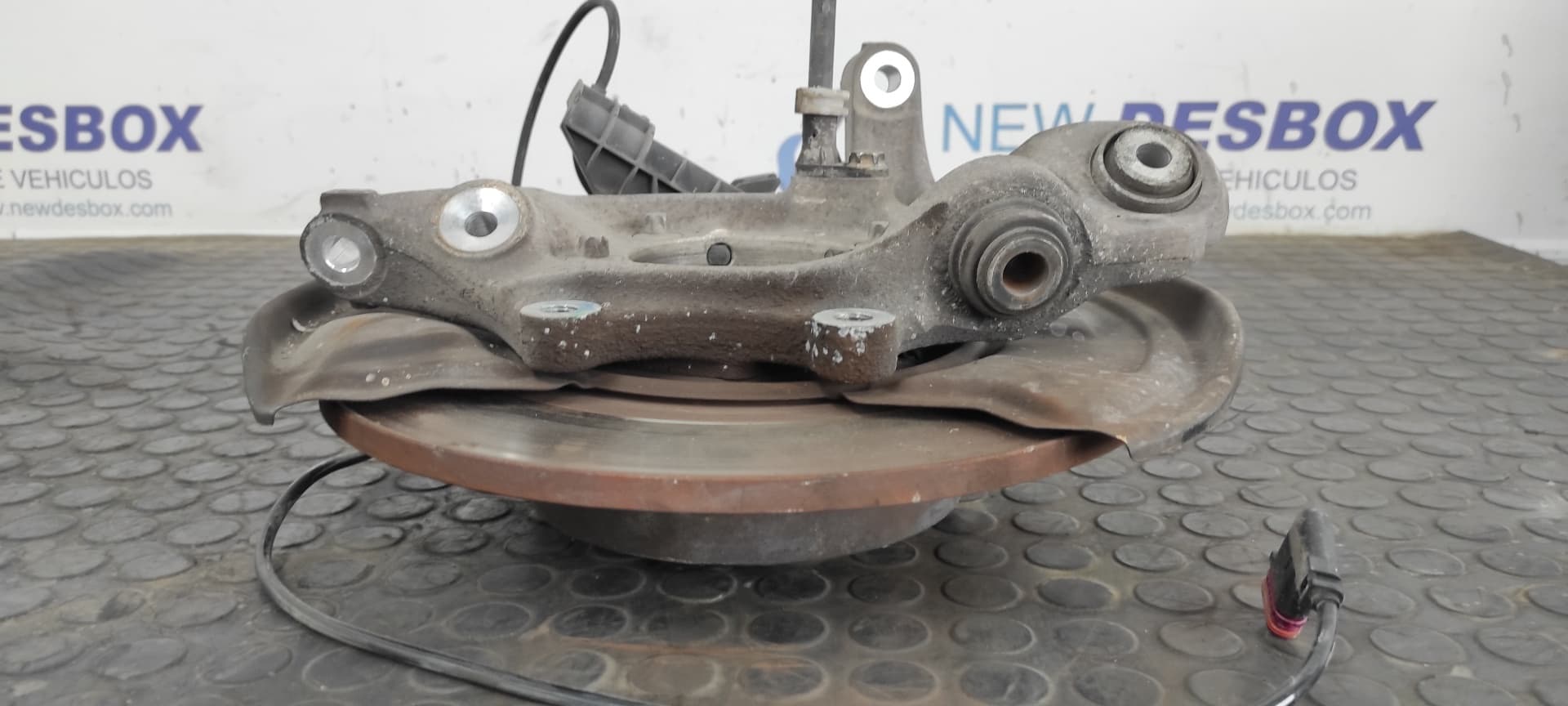 Recambio de MANGUETA TRASERA DERECHA para MERCEDES-BENZ CLASE C (W204) BERLINA OM646811 referencia OEM IAM    - BLANCO 9