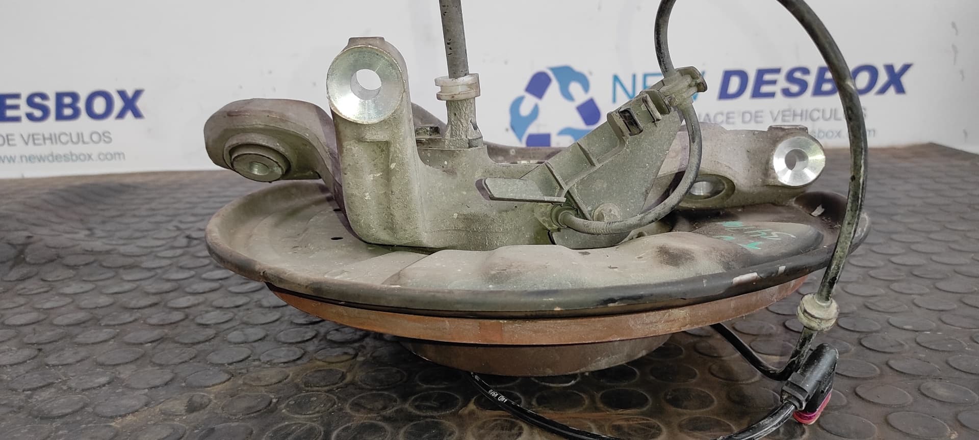 Recambio de MANGUETA TRASERA DERECHA para MERCEDES-BENZ CLASE C (W204) BERLINA OM646811 referencia OEM IAM    - BLANCO 8