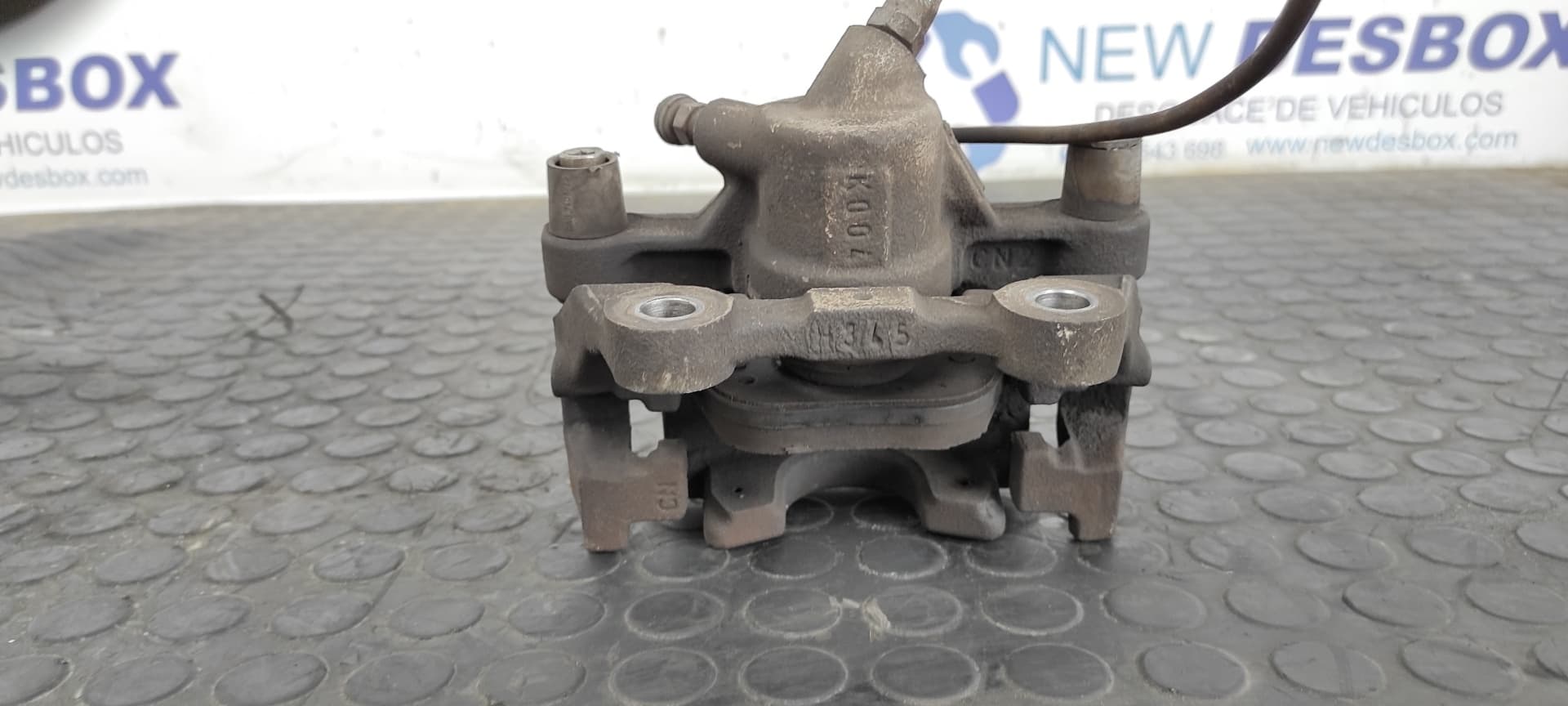 Recambio de PINZA DE FRENO TRASERA IZQUIERDA para MERCEDES-BENZ CLASE C (W204) BERLINA 2.2 CDI CAT OM646811 referencia OEM IAM 950 38 K004   - BLANCO 3