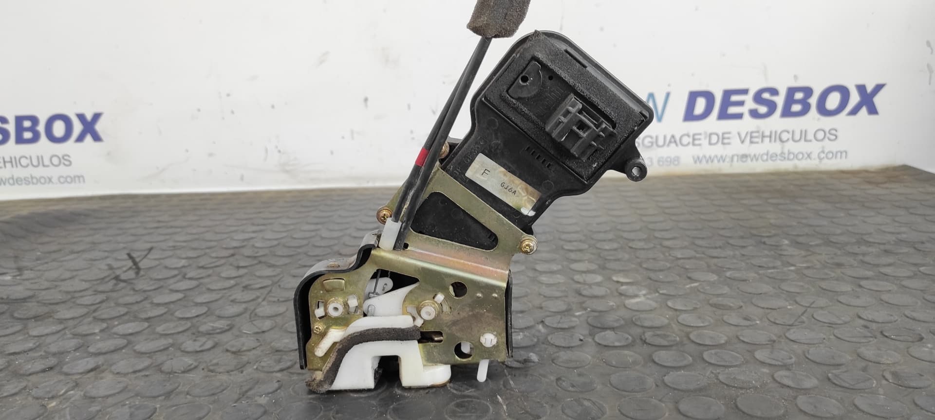Recambio de CERRADURA PUERTA TRASERA IZQUIERDA para MAZDA 6 BERLINA (GG) 2.0 CRTD 136 Active (4-ptas.) RF5C referencia OEM IAM GJ6A   - AZUL 3