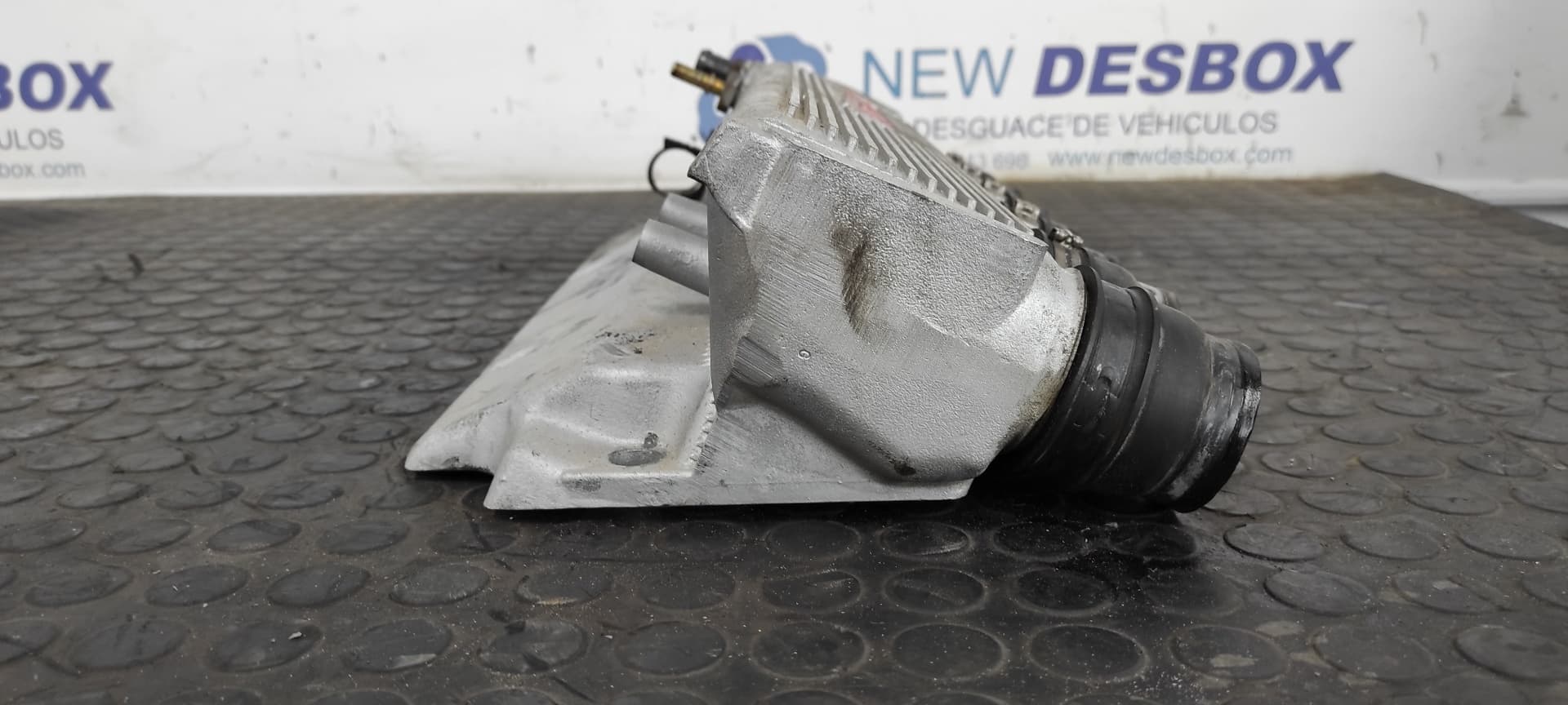 Recambio de COLECTOR ADMISION para ALFA ROMEO 156 (116) 2.5 V6 24V Distinctive AR32405 referencia OEM IAM B833   - GRIS 4