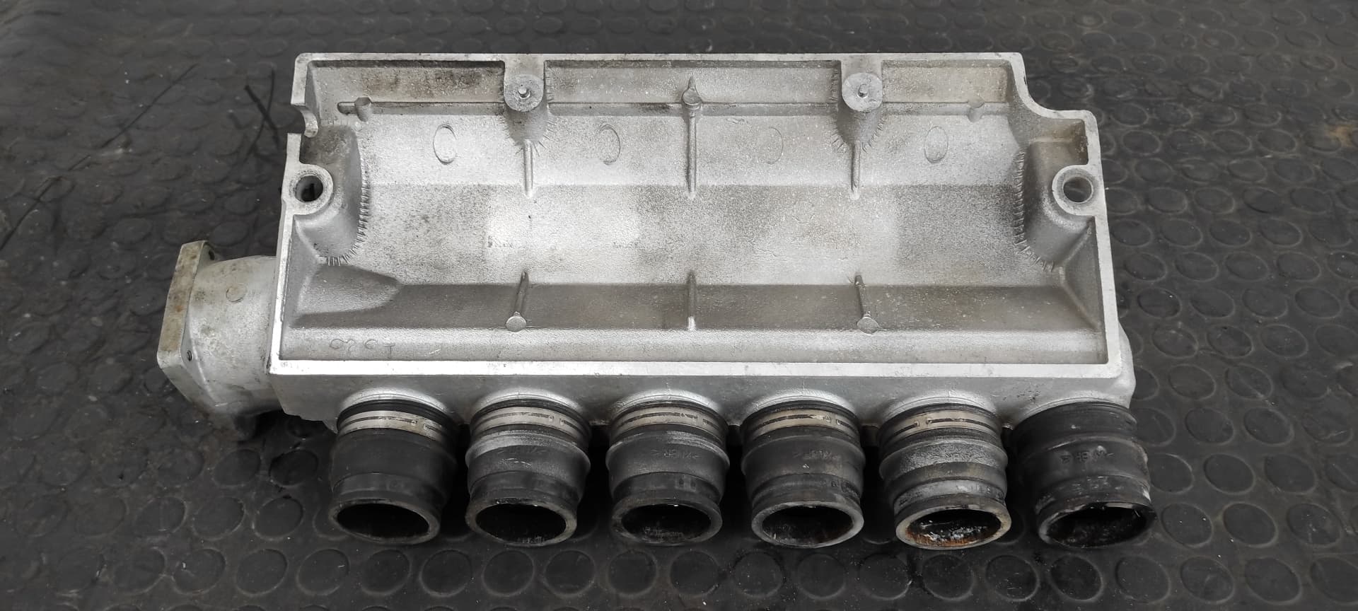 Recambio de COLECTOR ADMISION para ALFA ROMEO 156 (116) 2.5 V6 24V Distinctive AR32405 referencia OEM IAM B833   - GRIS 3