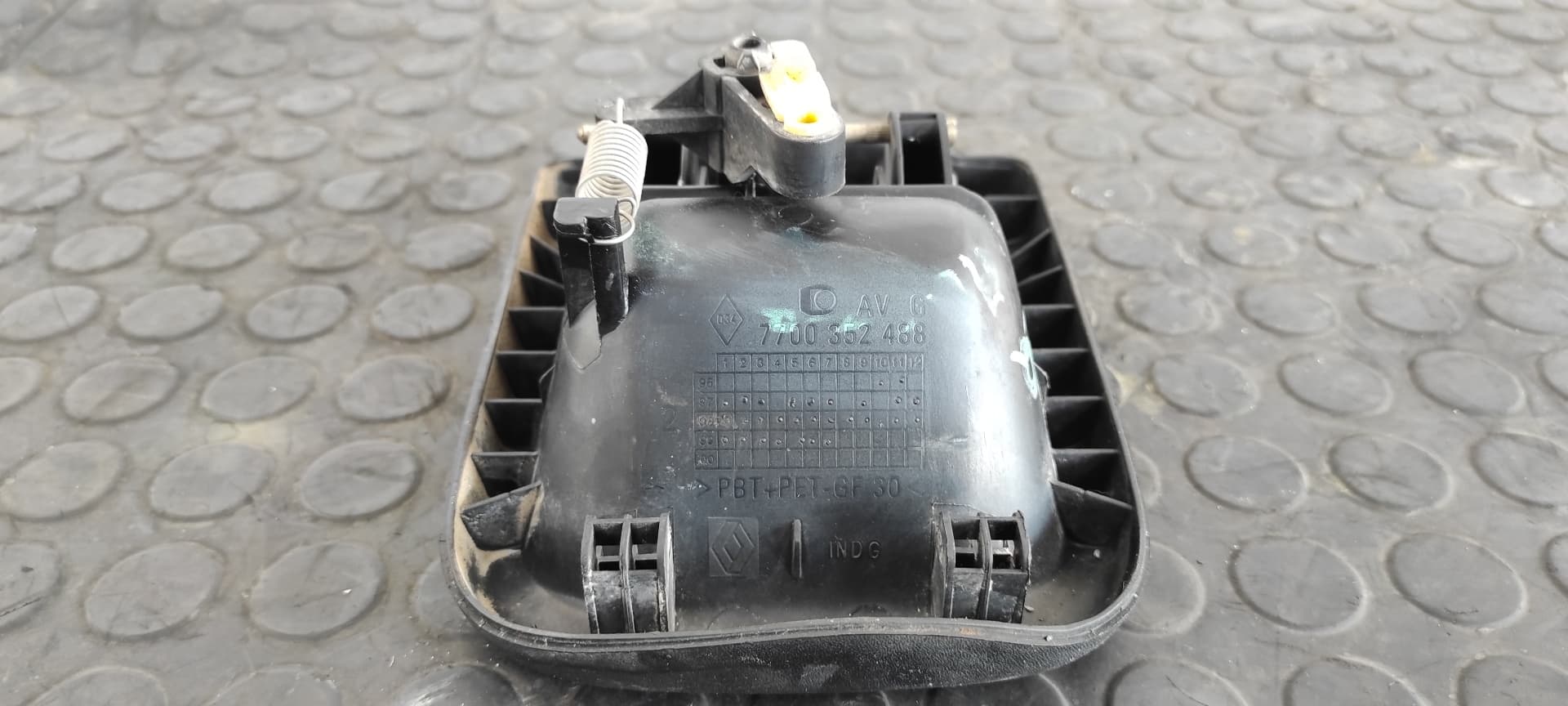 Recambio de MANETA DELANTERA IZQUIERDA para RENAULT MASTER DOBLE referencia OEM IAM 7700352488 5