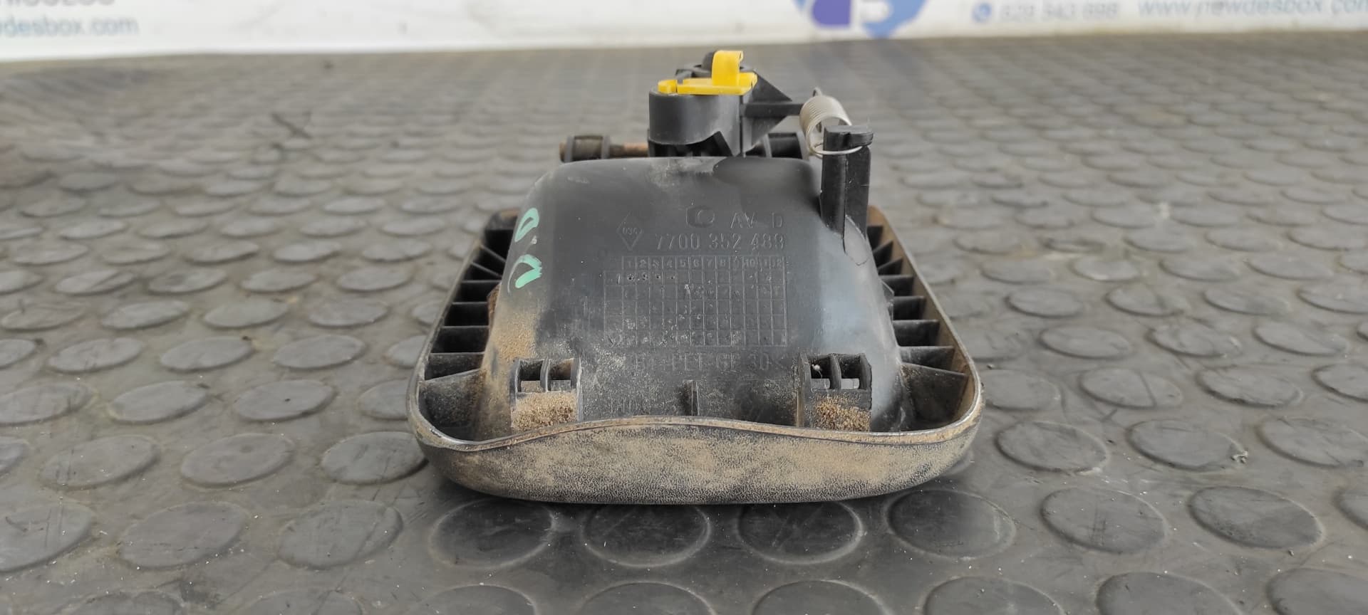 Recambio de MANETA DELANTERA DERECHA para RENAULT MASTER DOBLE referencia OEM IAM 7700352489 7