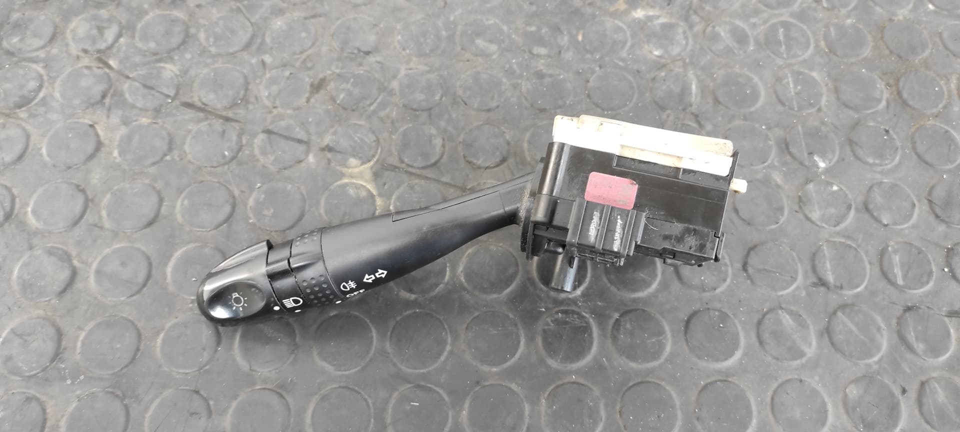 Recambio de MANDO INTERMITENTES para TOYOTA COROLLA (E12) 2.0 D-4D Linea Luna Berlina 1CDFTV referencia OEM IAM 02180173713   - PLATA 7