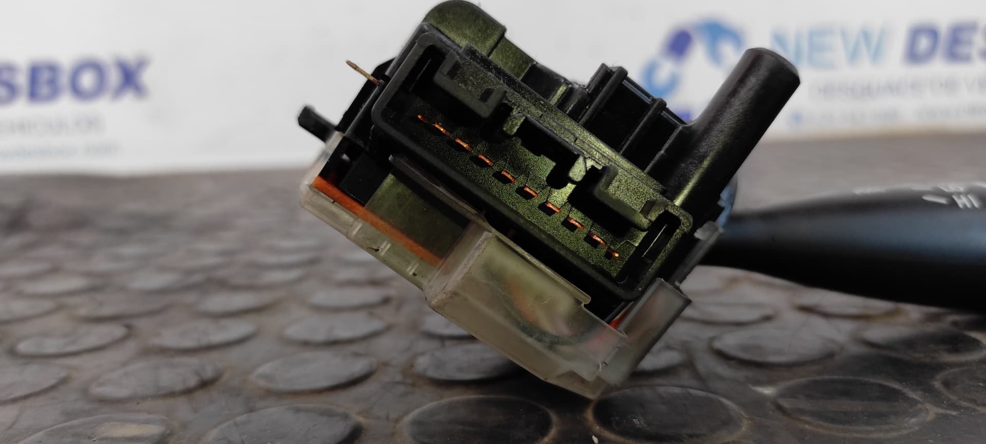 Recambio de MANDO LIMPIA para TOYOTA COROLLA (E12) 2.0 D-4D Linea Luna Berlina 1CDFTV referencia OEM IAM 02290173738   - PLATA 6
