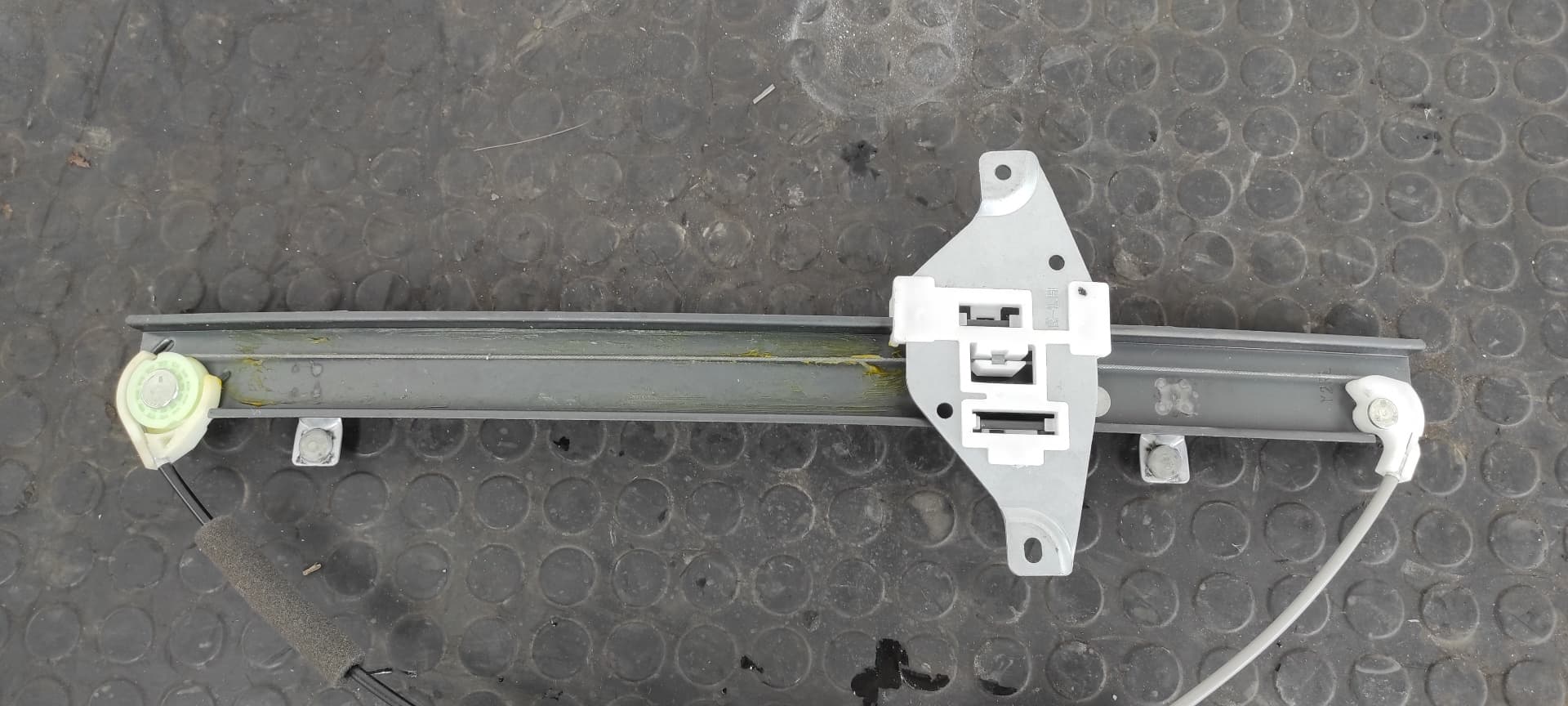 Recambio de ELEVALUNAS TRASERO IZQUIERDO para SSANGYONG KYRON referencia OEM IAM 7333008000 7