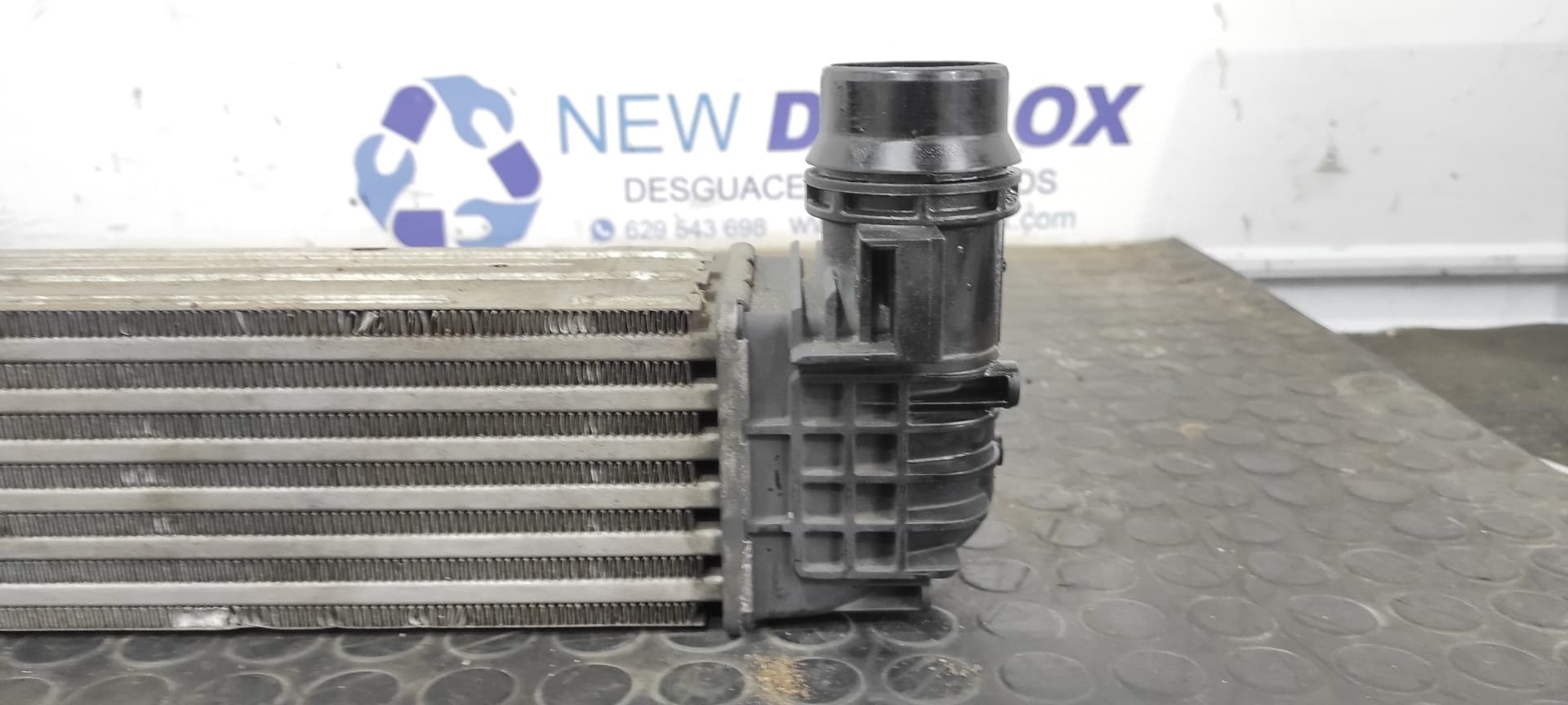 Recambio de INTERCOOLER para RENAULT MEGANE III BERLINA 5 P H5F 4A referencia OEM IAM 144964990RA   - BLANCO 9