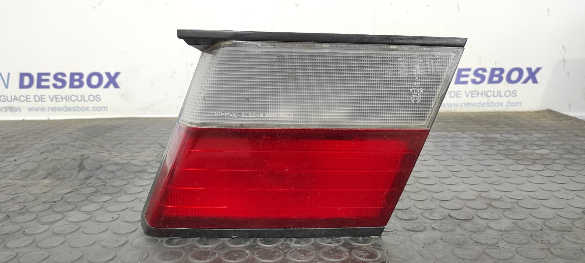 Recambio de PILOTO PORTON DERECHO para NISSAN ALMERA (N15) GX GA16 referencia OEM IAM 12VR   - BLANCO
