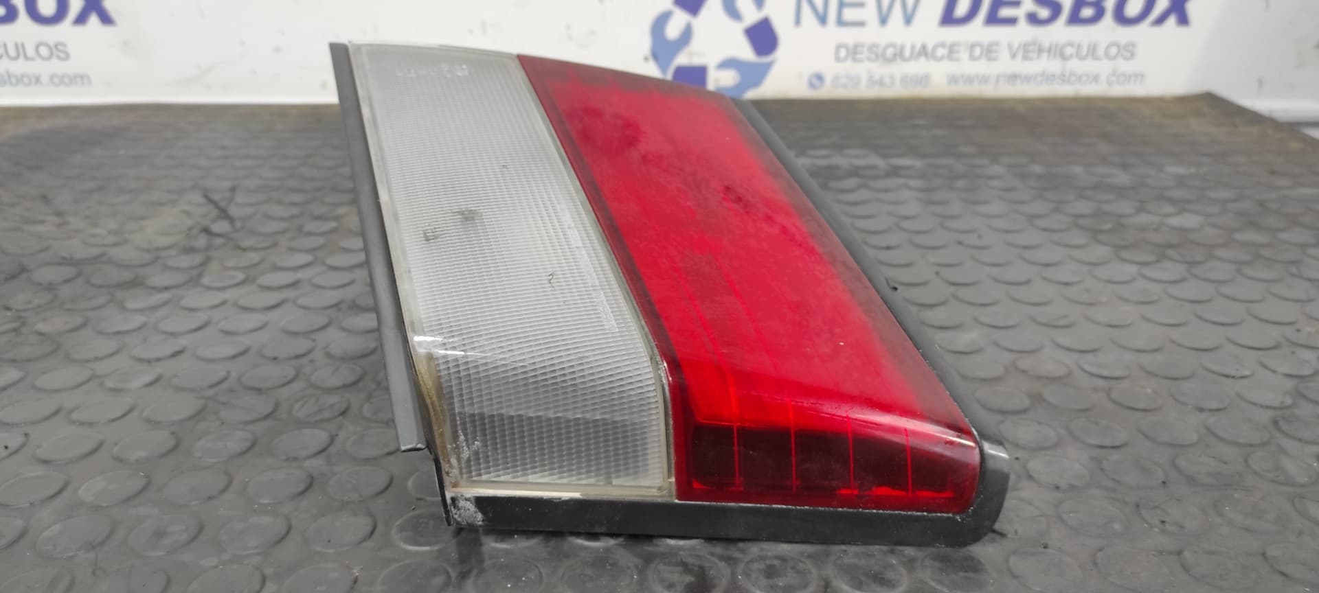 Recambio de PILOTO PORTON DERECHO para NISSAN ALMERA (N15) GX GA16 referencia OEM IAM 12VR   - BLANCO 6