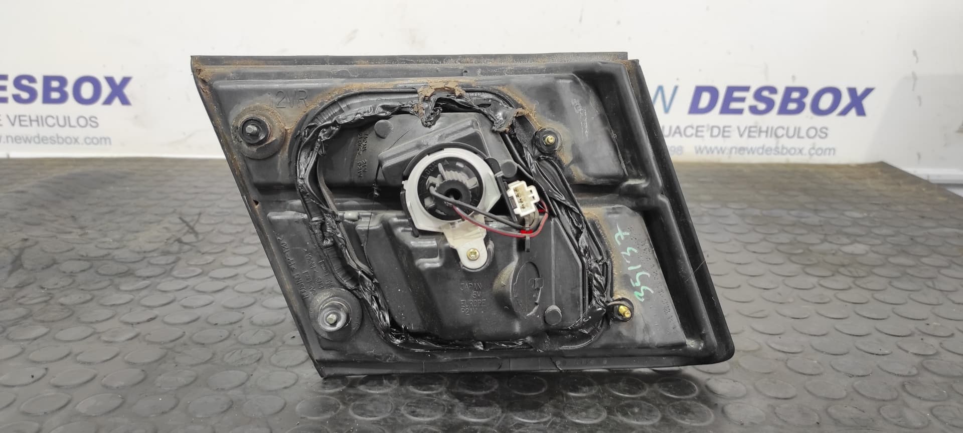 Recambio de PILOTO PORTON DERECHO para NISSAN ALMERA (N15) GX GA16 referencia OEM IAM 12VR   - BLANCO 2