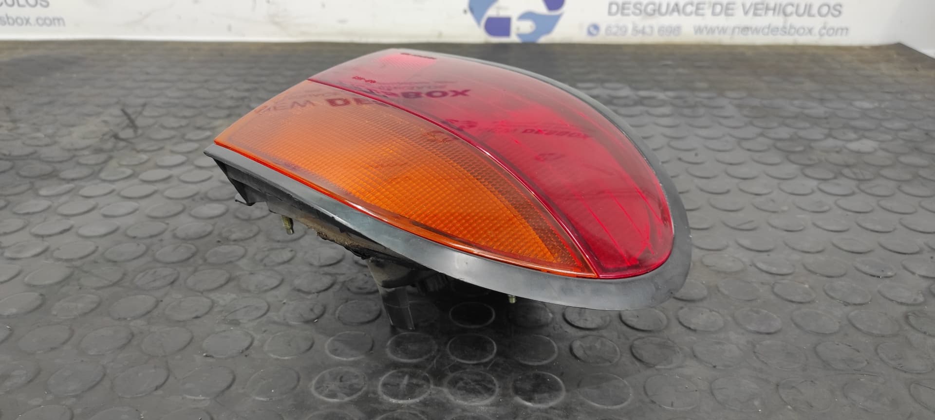 Recambio de PILOTO TRASERO IZQUIERDO para NISSAN ALMERA (N15) GX GA16 referencia OEM IAM 12VL   - BLANCO 5