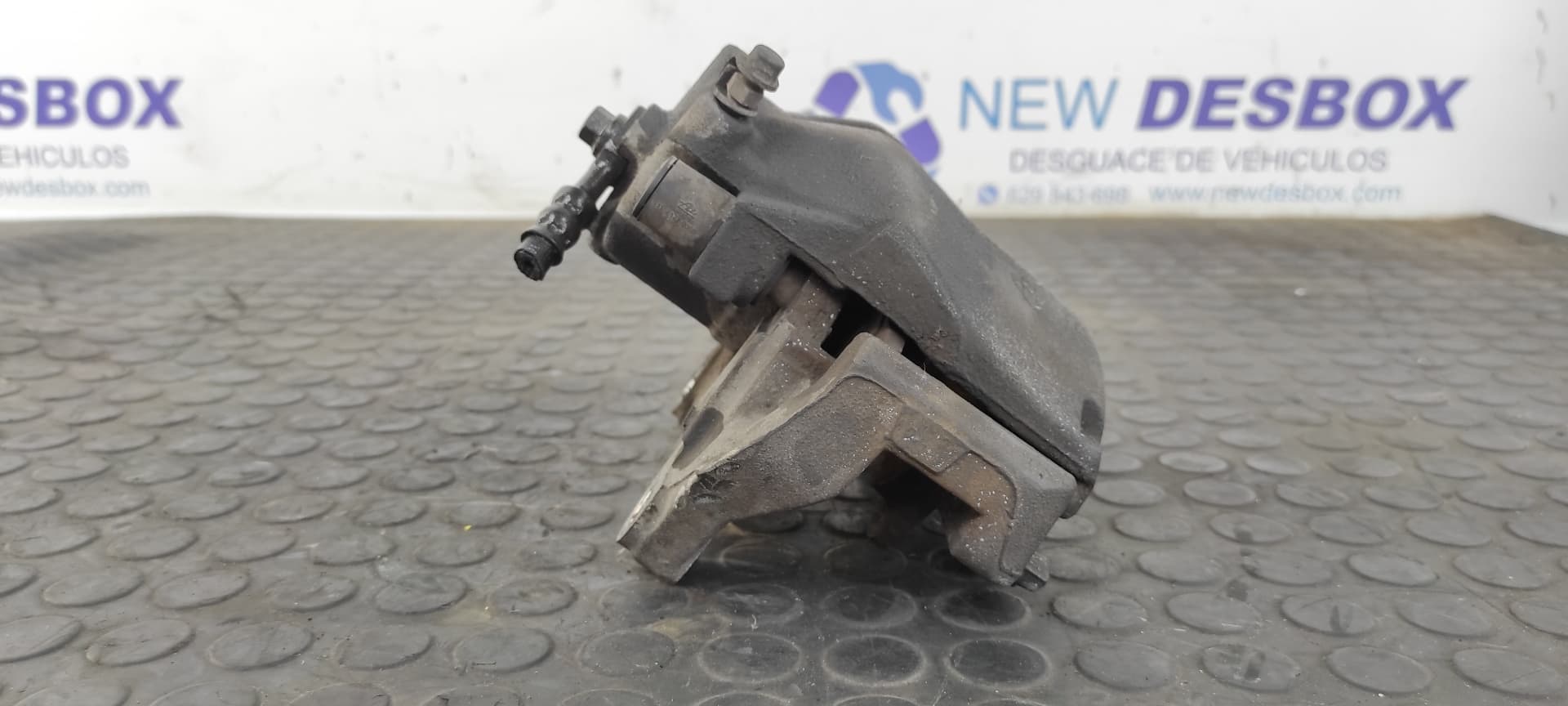 Recambio de PINZA DE FRENO DELANTERA DERECHA para OPEL ZAFIRA B Cosmo Z19DT referencia OEM IAM FN3 5725 / 9824   - BLANCO 6