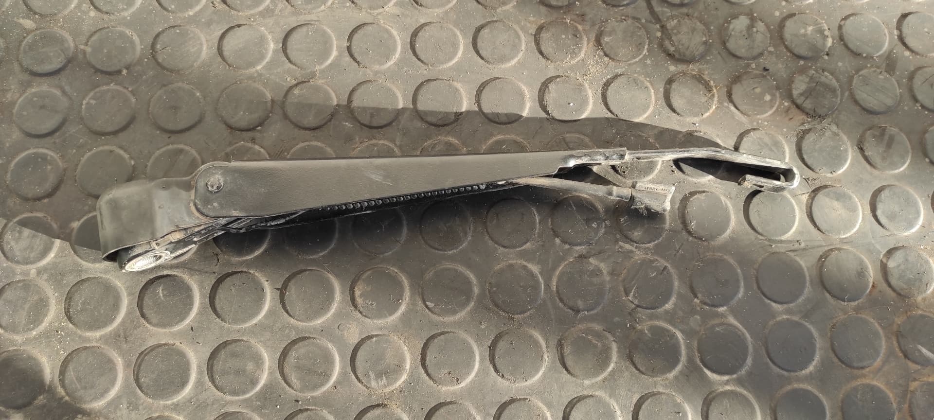 Recambio de BRAZO LIMPIA TRASERO para CITROEN BERLINGO 1.9 D SX Familiar WJZ referencia OEM IAM BOSCH 930   - AMARILLO 5