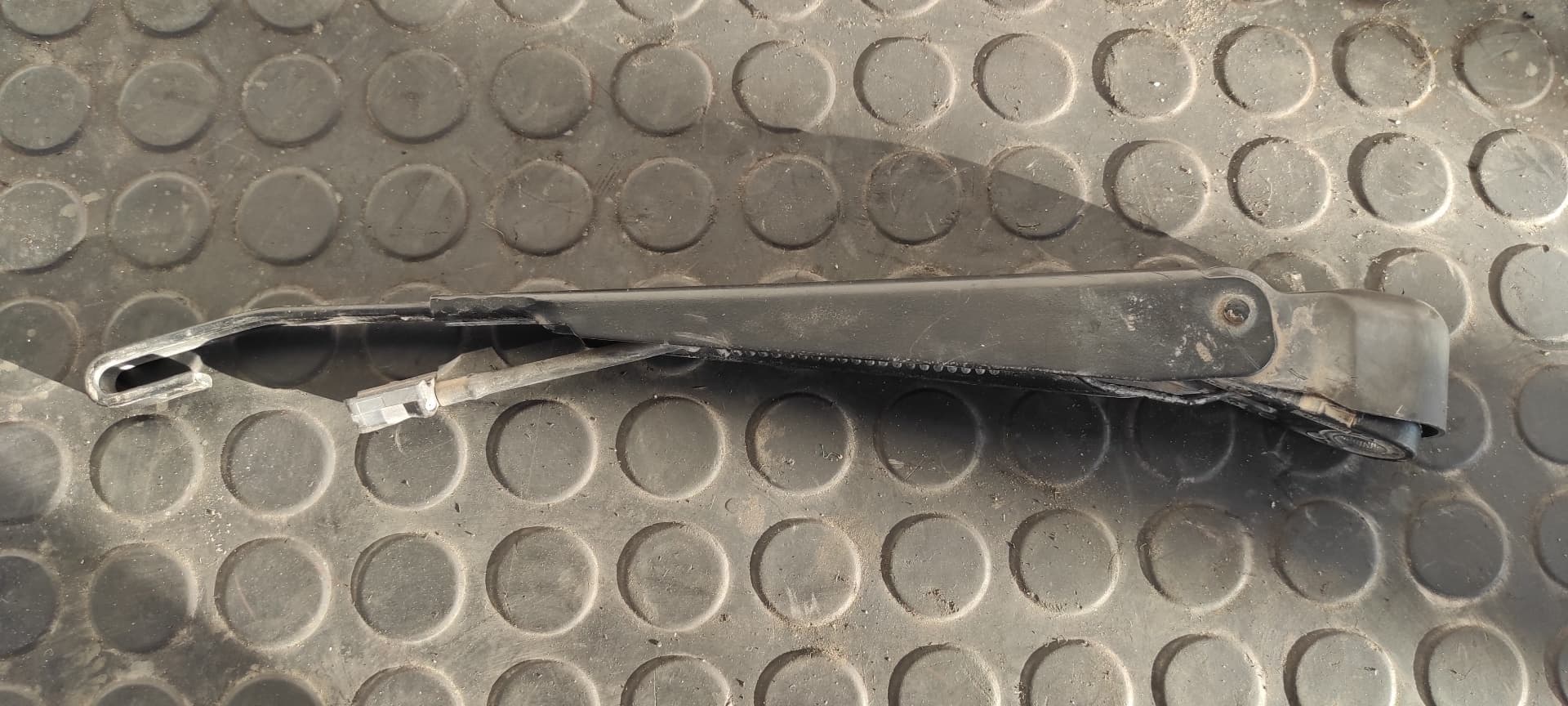 Recambio de BRAZO LIMPIA TRASERO para CITROEN BERLINGO 1.9 D SX Familiar WJZ referencia OEM IAM BOSCH 930   - AMARILLO 4