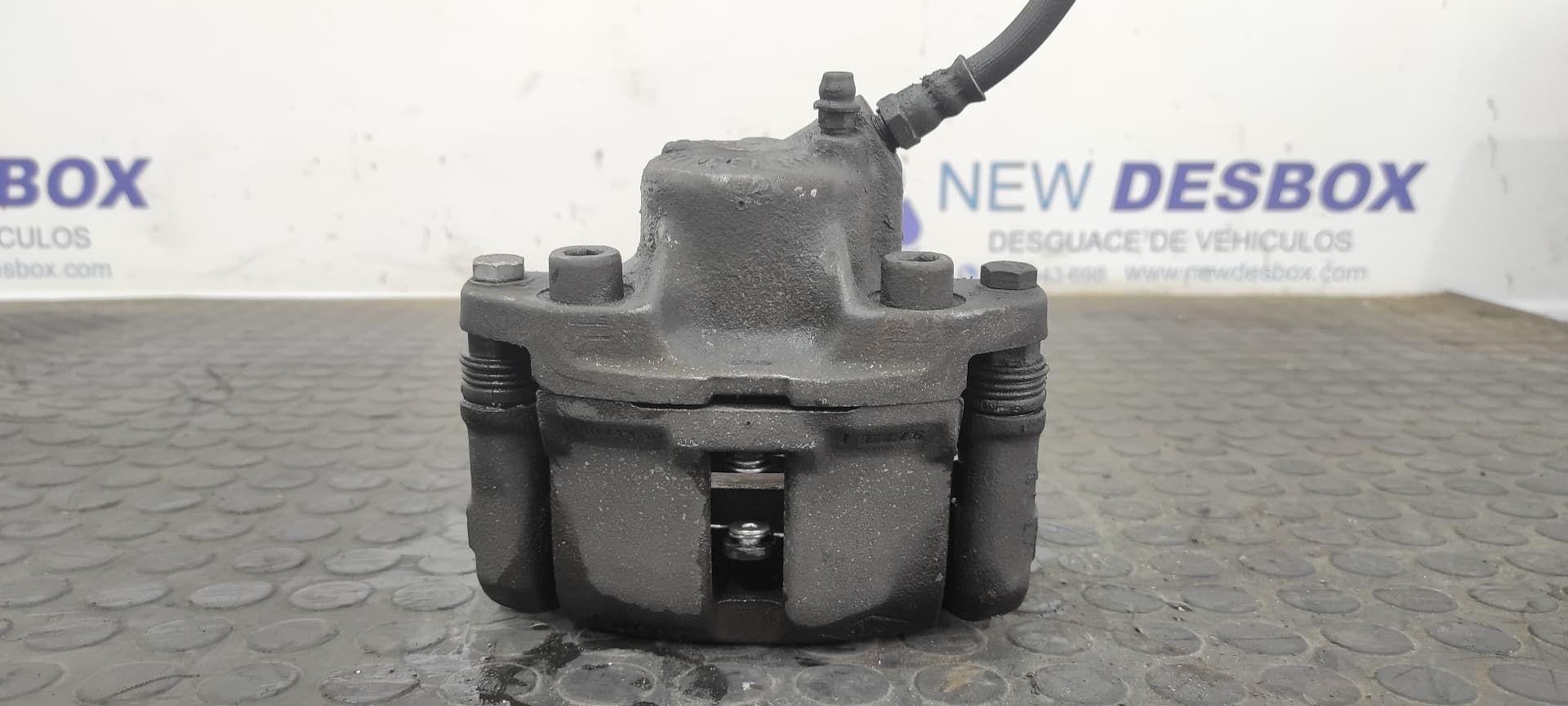 Recambio de PINZA DE FRENO DELANTERA IZQUIERDA para DACIA LOGAN Ambiance K7M F7 referencia OEM IAM 133415   - BLANCO
