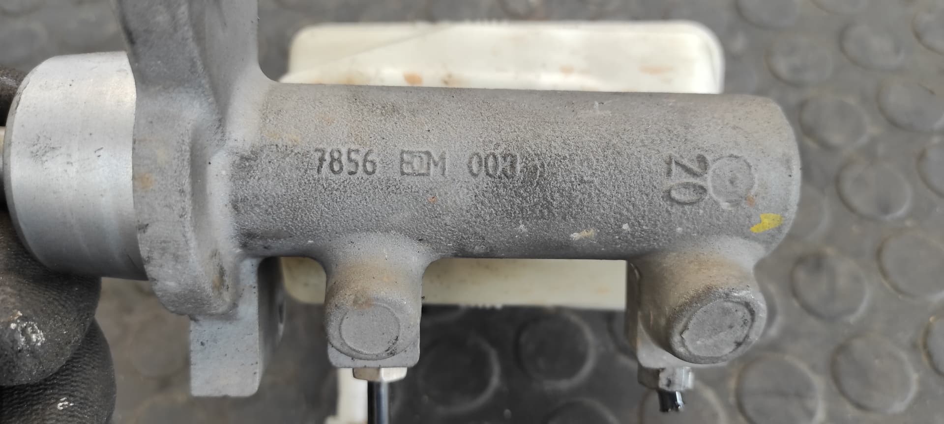 Recambio de BOMBA FRENO para DACIA LOGAN Ambiance K7M F7 referencia OEM IAM A35405 7856   - BLANCO 3