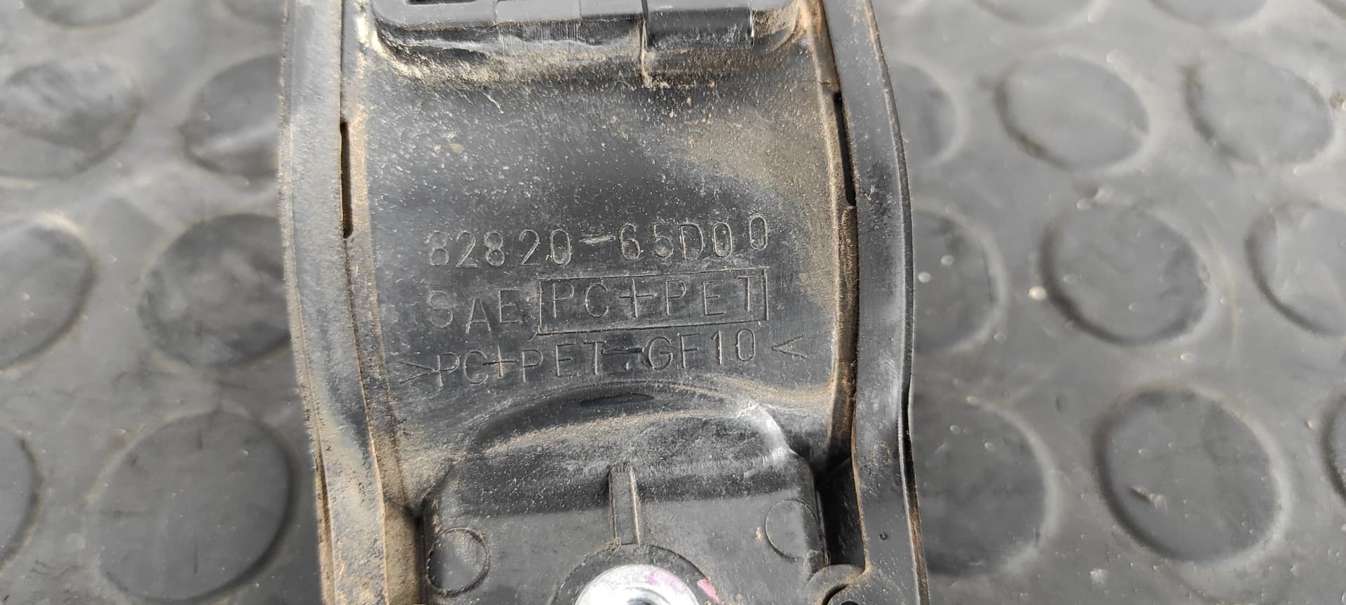 Recambio de MANETA DELANTERA IZQUIERDA para SUZUKI GRAND VITARA 3 PUERTAS SQ (GT) 2.0 TD Básico RHW referencia OEM IAM 8282065D00   - GRIS 2