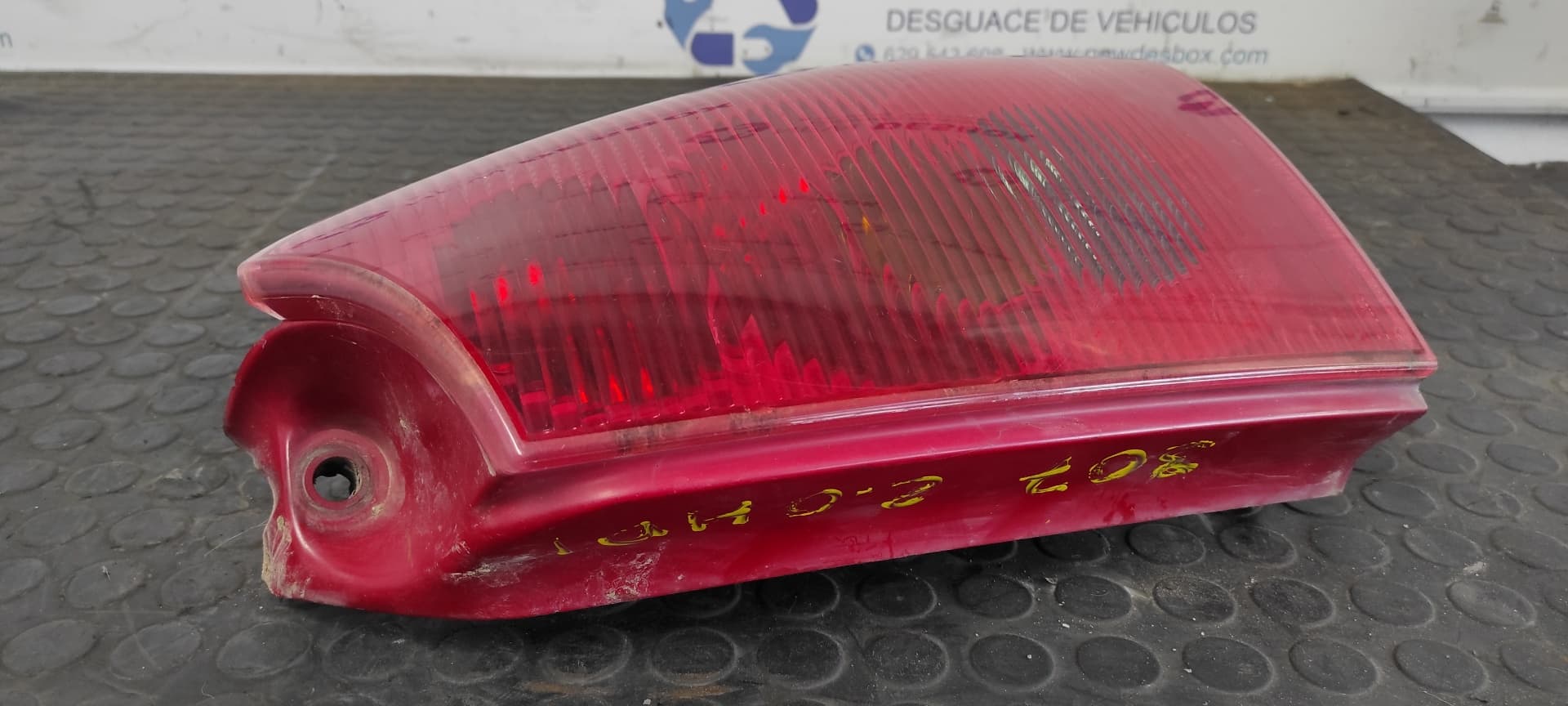 Recambio de PILOTO TRASERO DERECHO para PEUGEOT 307 BREAK / SW (S1) BREAK XS 9HYDV6TED4 referencia OEM IAM 26674T0206   - GRIS 8
