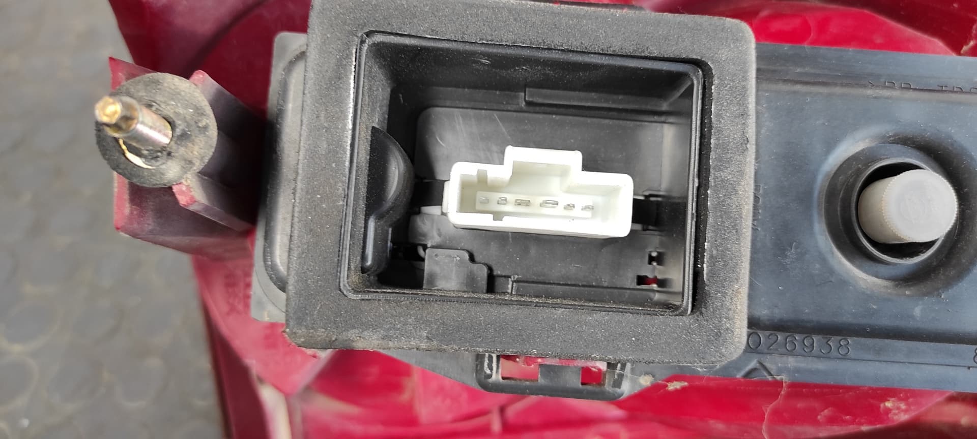 Recambio de PILOTO TRASERO DERECHO para PEUGEOT 307 BREAK / SW (S1) BREAK XS 9HYDV6TED4 referencia OEM IAM 26674T0206   - GRIS 5