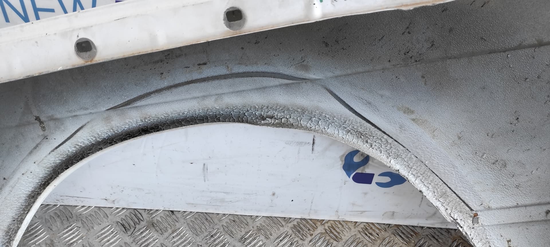 Recambio de ALETA DELANTERA DERECHA para MERCEDES-BENZ CLASE S (W126) BERLINA+COUPE M117968 referencia OEM IAM    - BLANCO 4
