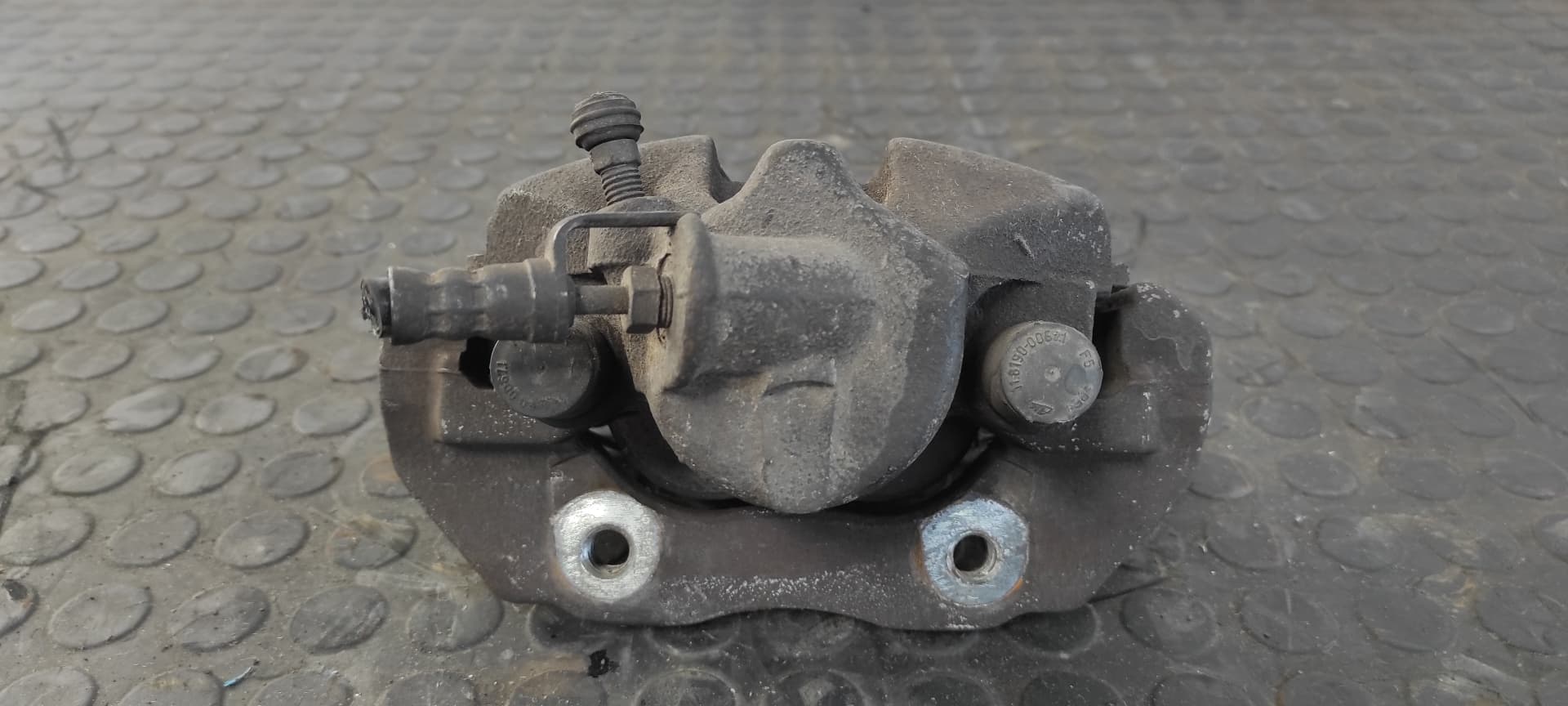 Recambio de PINZA DE FRENO DELANTERA IZQUIERDA para FORD TOURNEO CONNECT (TC7) Kombi Corta (2009->) R3PA referencia OEM IAM D1   - BLANCO 6