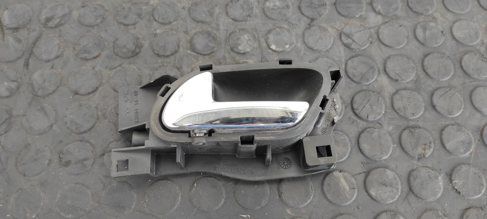 Recambio de MANETA INTERIOR DELANTERA IZQUIERDA para PEUGEOT 407 ST Confort RHR referencia OEM IAM 96526178   - BLANCO