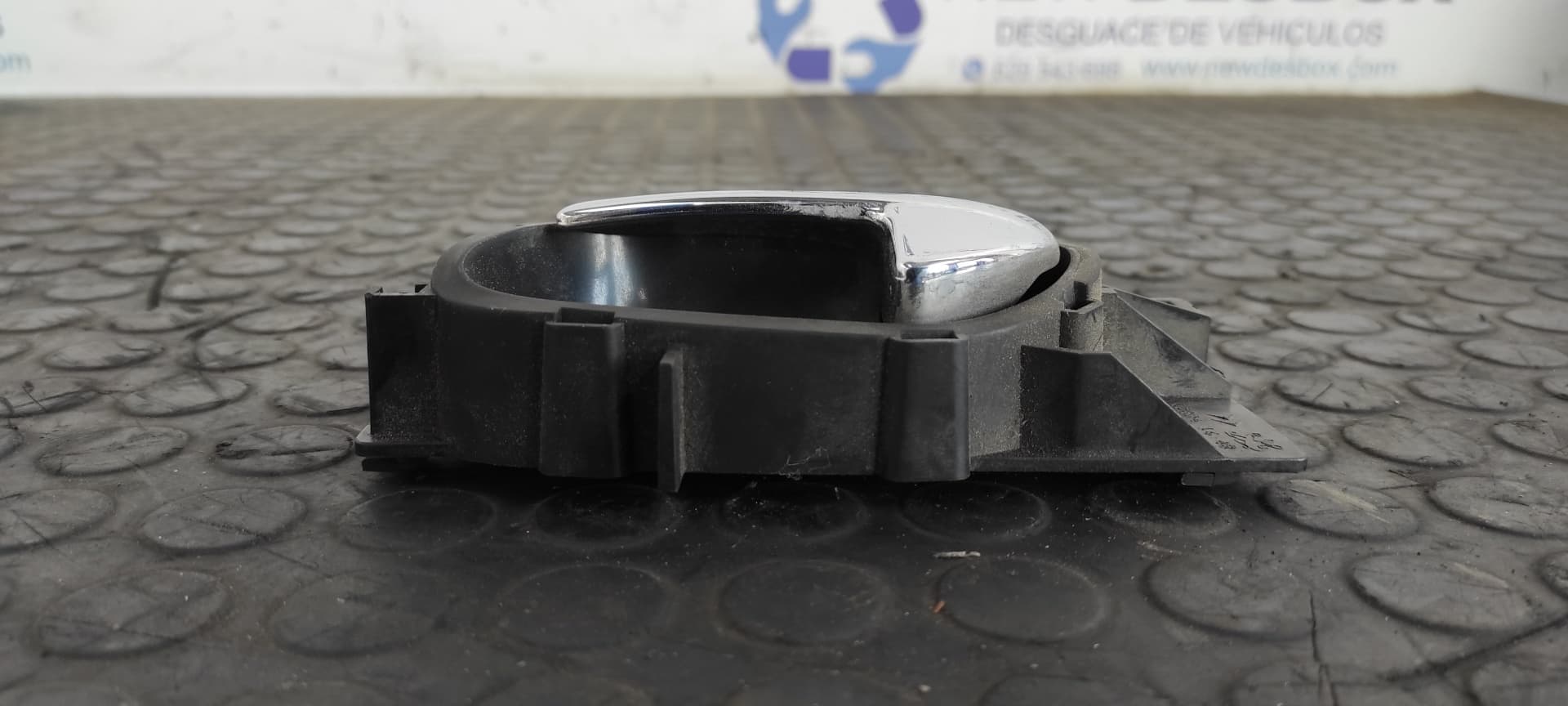 Recambio de MANETA INTERIOR DELANTERA IZQUIERDA para PEUGEOT 407 ST Confort RHR referencia OEM IAM 96526178   - BLANCO 3