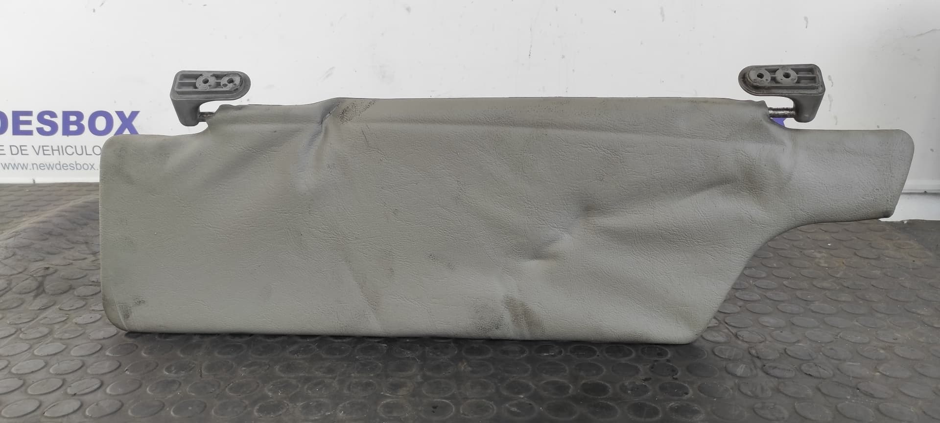 Recambio de PARASOL DERECHO para VOLKSWAGEN LT CAJA ABIERTA (MOD. 1997) LT  28  Caja abierta ATA referencia OEM IAM    - BLANCO 2