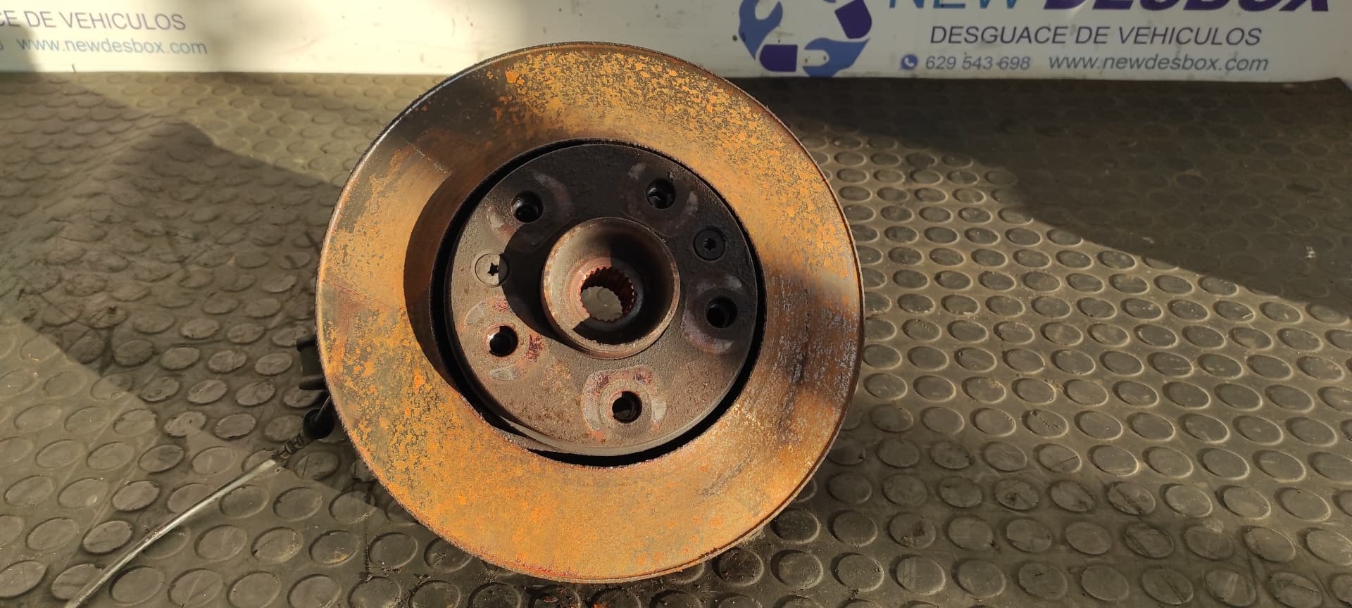 Recambio de MANGUETA DELANTERA IZQUIERDA para RENAULT MEGANE III BERLINA 5 P H5F 4A referencia OEM IAM 183N   - BLANCO 3