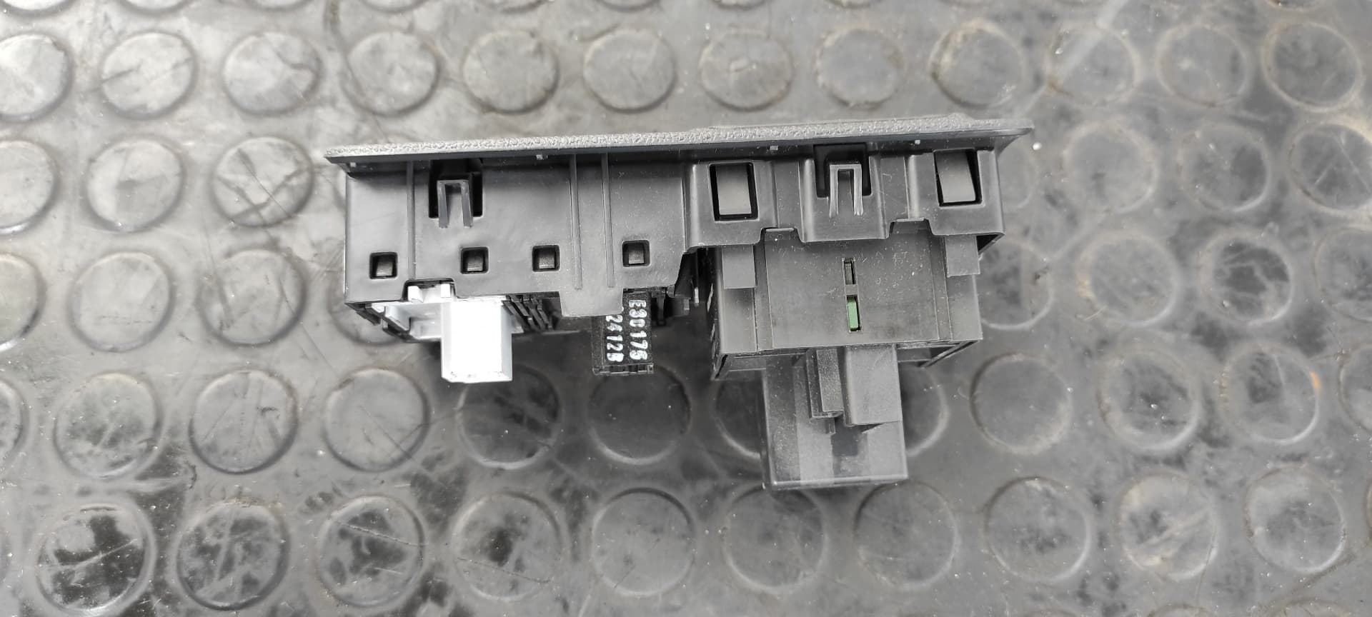 Recambio de MANDO MULTIFUNCION para RENAULT MEGANE III BERLINA 5 P GT-Style H5F 4A referencia OEM IAM 648450001R   - BLANCO 3