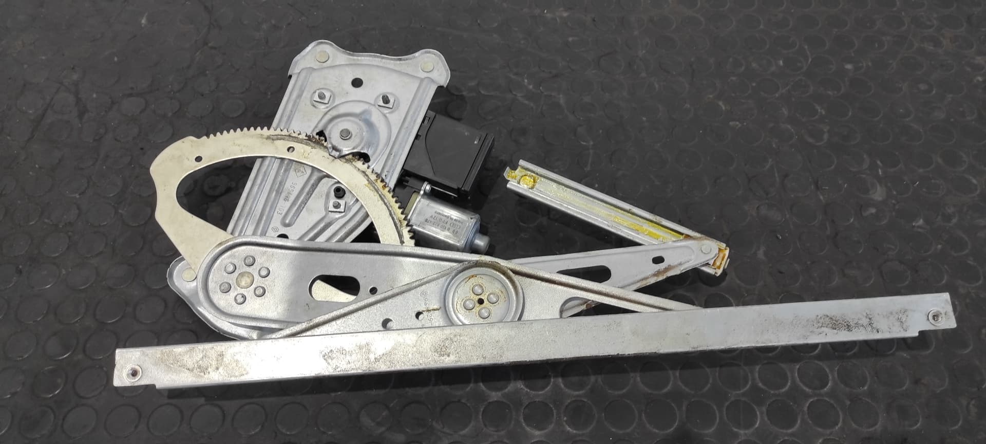 Recambio de ELEVALUNAS DELANTERO DERECHO para RENAULT MEGANE III BERLINA 5 P GT-Style H5F 4A referencia OEM IAM 807301396R   - BLANCO 7