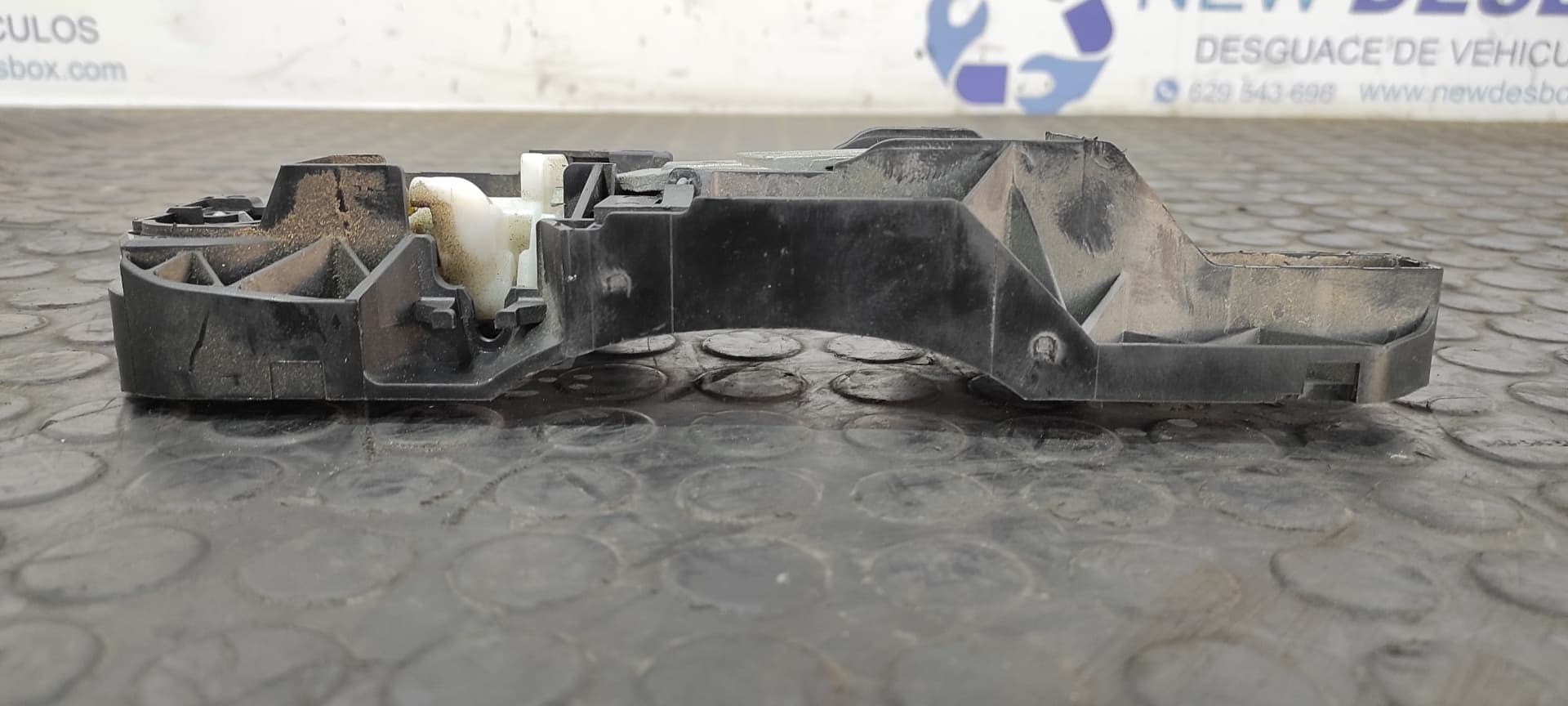 Recambio de MANETA TRASERA DERECHA para RENAULT MEGANE III BERLINA 5 P GT-Style H5F 4A referencia OEM IAM 806060041R   - BLANCO 2