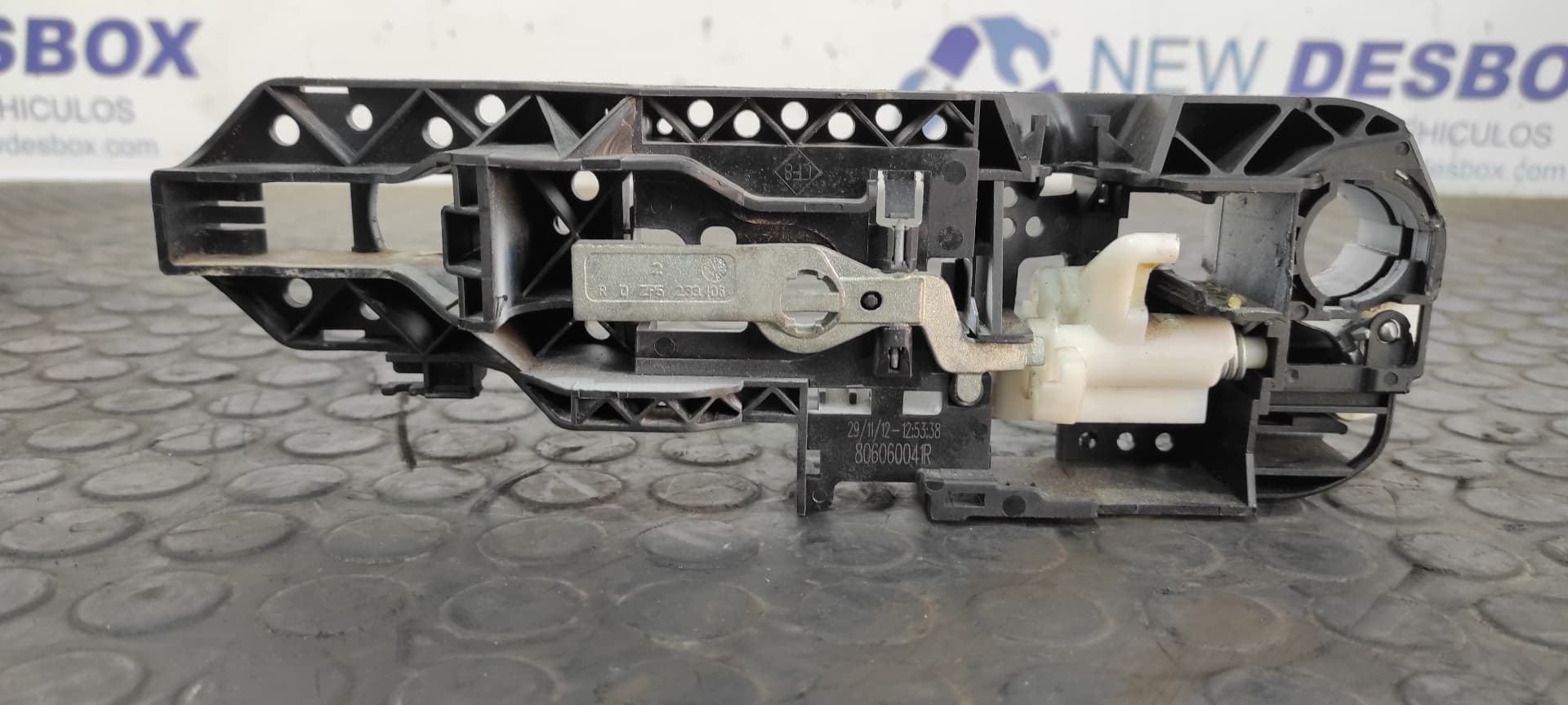 Recambio de MANETA DELANTERA DERECHA para RENAULT MEGANE III BERLINA 5 P GT-Style H5F 4A referencia OEM IAM 806060041R   - BLANCO