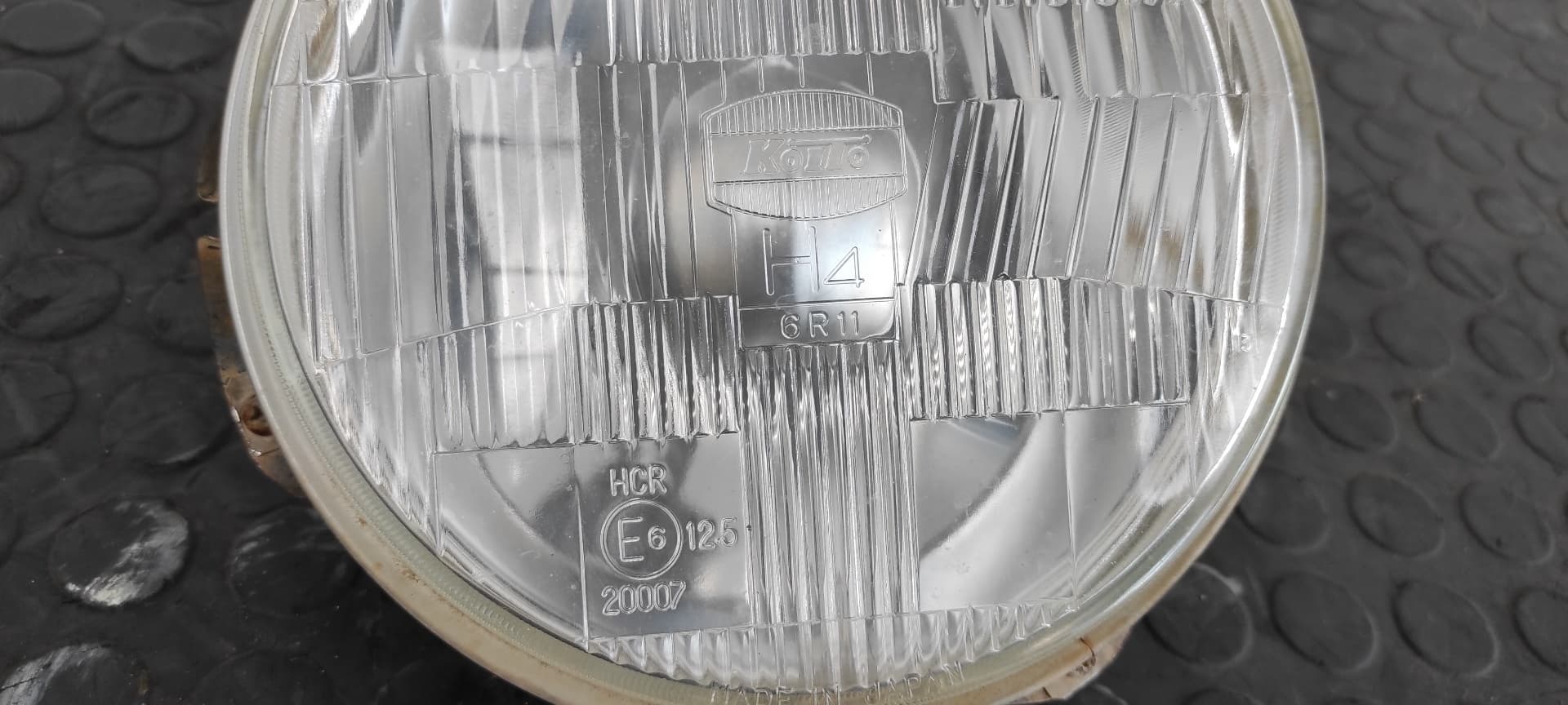 Recambio de FARO DERECHO para MITSUBISHI MONTERO (L040) 2500 TD (2-ptas.) 4D56 referencia OEM IAM H4 6R11 20007   - PLATA 2