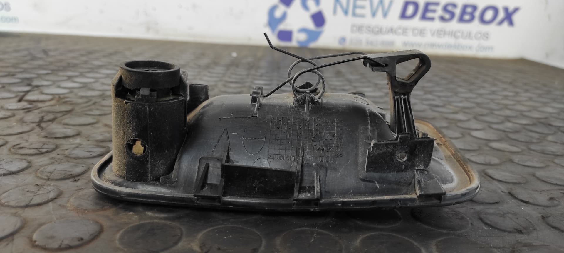 Recambio de MANETA DELANTERA IZQUIERDA para FIAT SCUDO (222) 2.0 16V JTD ELX Kombi (7 Sitze) RHW referencia OEM IAM 1476388077   - BLANCO 3