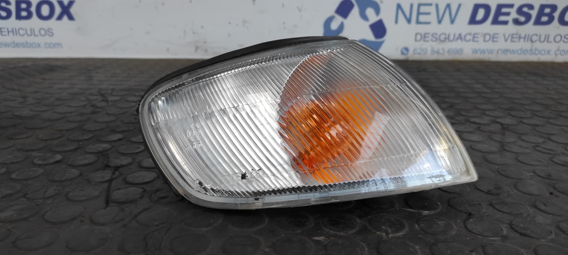 Recambio de PILOTO DELANTERO DERECHO para NISSAN ALMERA (N15) GX CD20 referencia OEM IAM 185251B   - VERDE