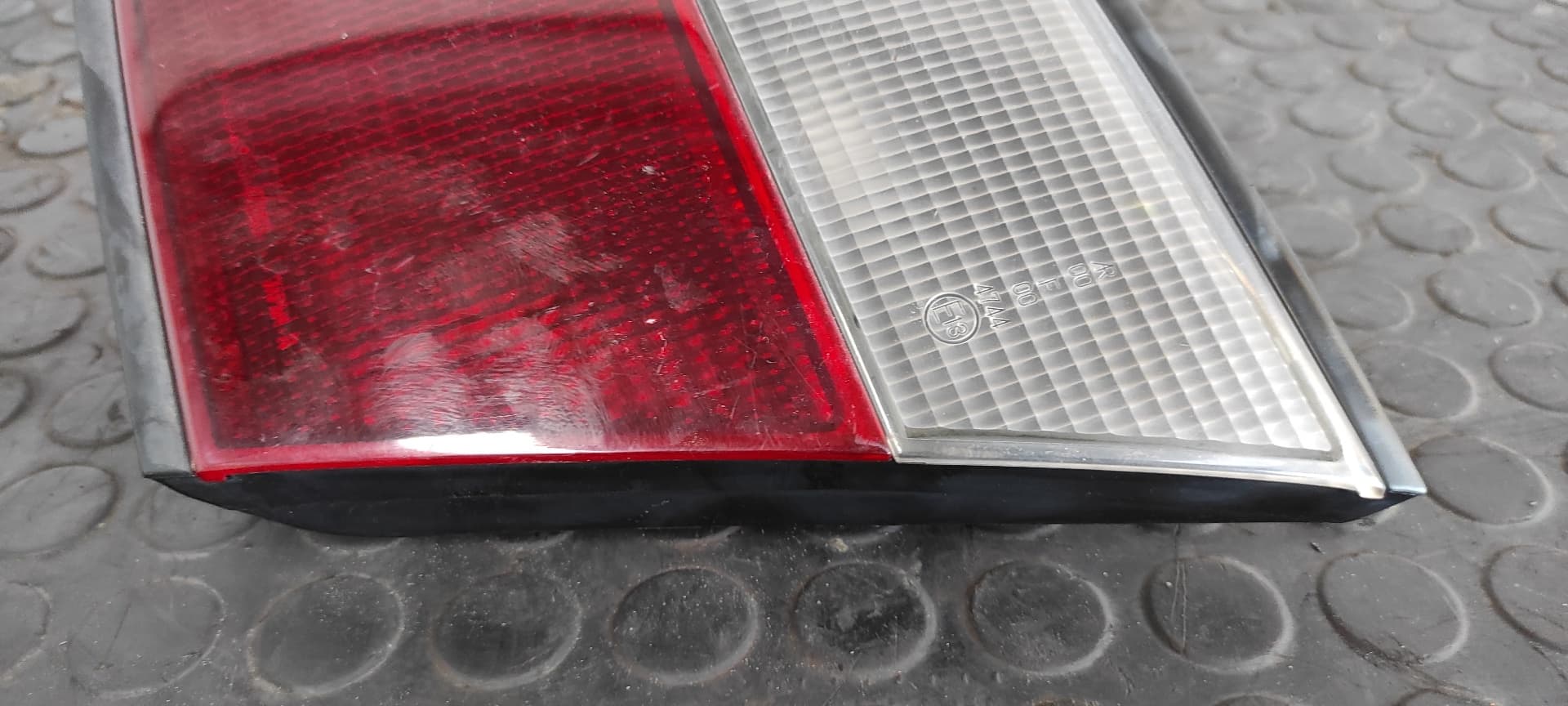 Recambio de PILOTO PORTON DERECHO para NISSAN ALMERA (N15) GX CD20 referencia OEM IAM A06   - VERDE 4