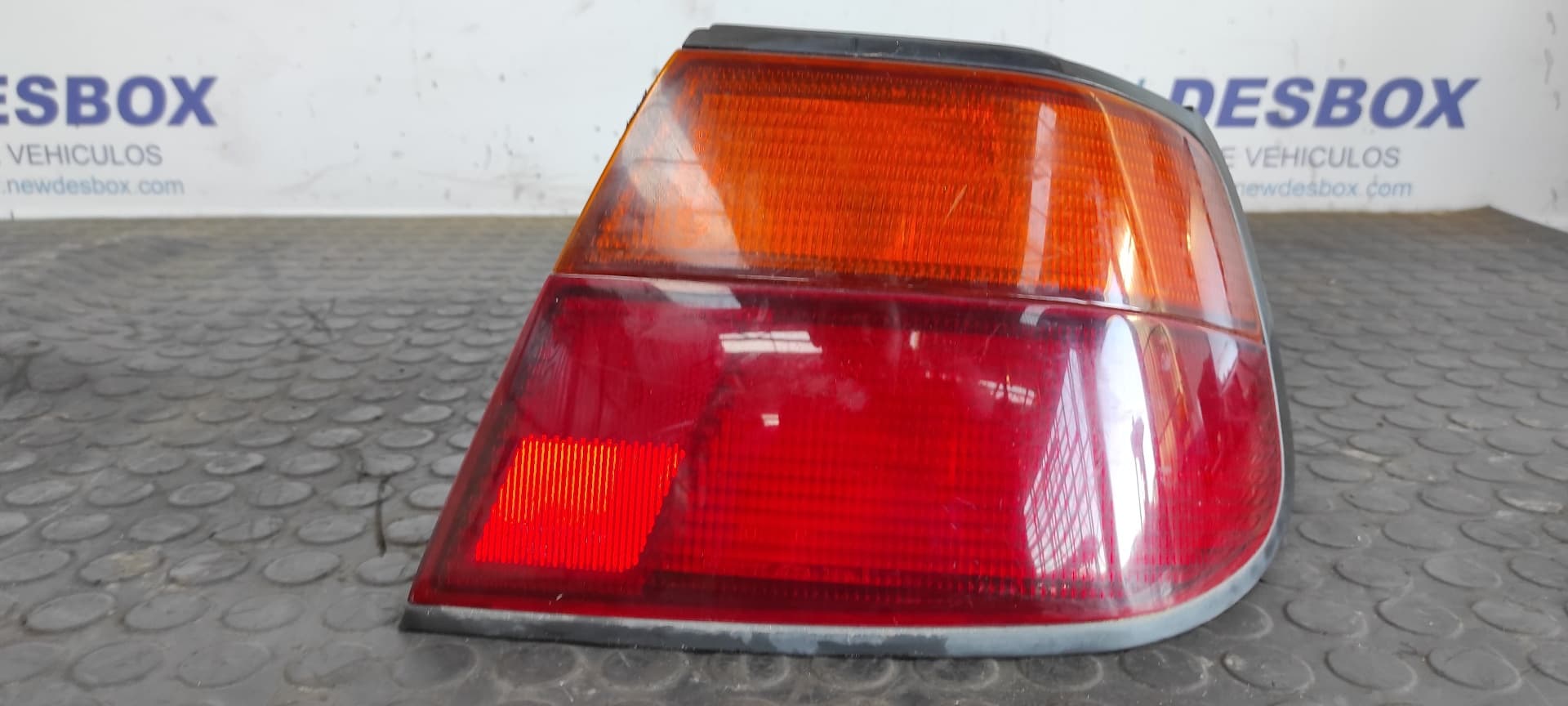 Recambio de PILOTO TRASERO DERECHO para NISSAN ALMERA (N15) GX CD20 referencia OEM IAM A06   - VERDE