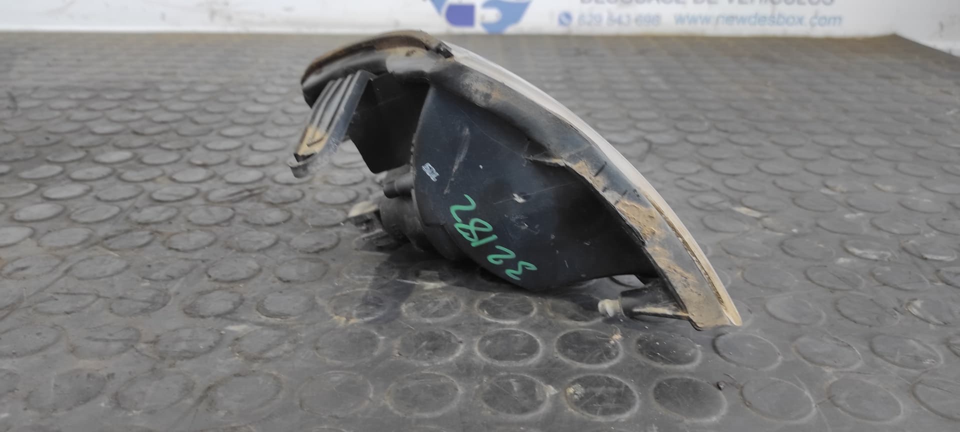 Recambio de PILOTO DELANTERO IZQUIERDO para NISSAN ALMERA (N15) GX CD20 referencia OEM IAM 3369   - VERDE 3