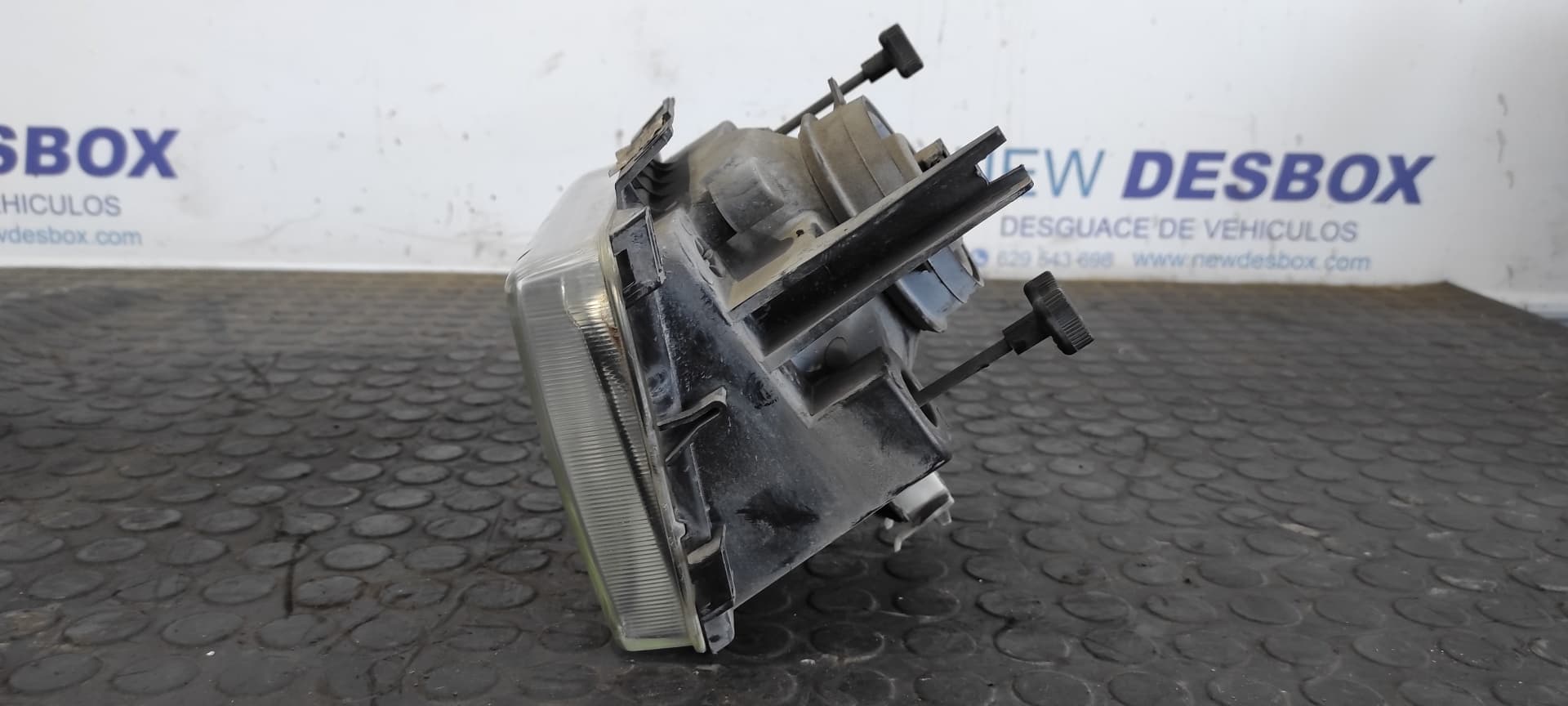 Recambio de FARO IZQUIERDO para OPEL CORSA A Cup X12XE referencia OEM IAM 90320705   - BLANCO 2