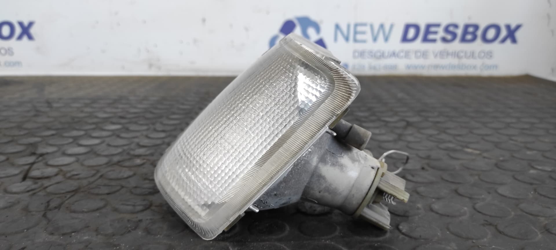 Recambio de PILOTO DELANTERO IZQUIERDO para OPEL CORSA A Cup X12XE referencia OEM IAM 6R01435   - BLANCO 3