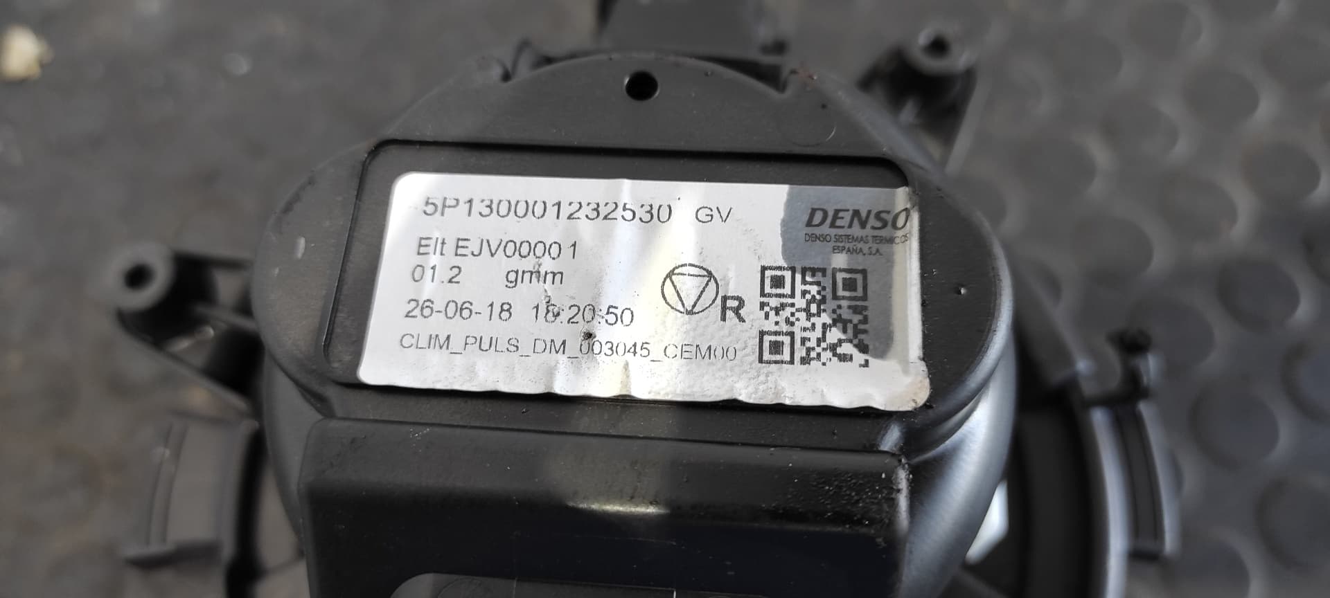 Recambio de MOTOR CALEFACCION para PEUGEOT 3008 YH01 referencia OEM IAM EJV00001   - NEGRO 2